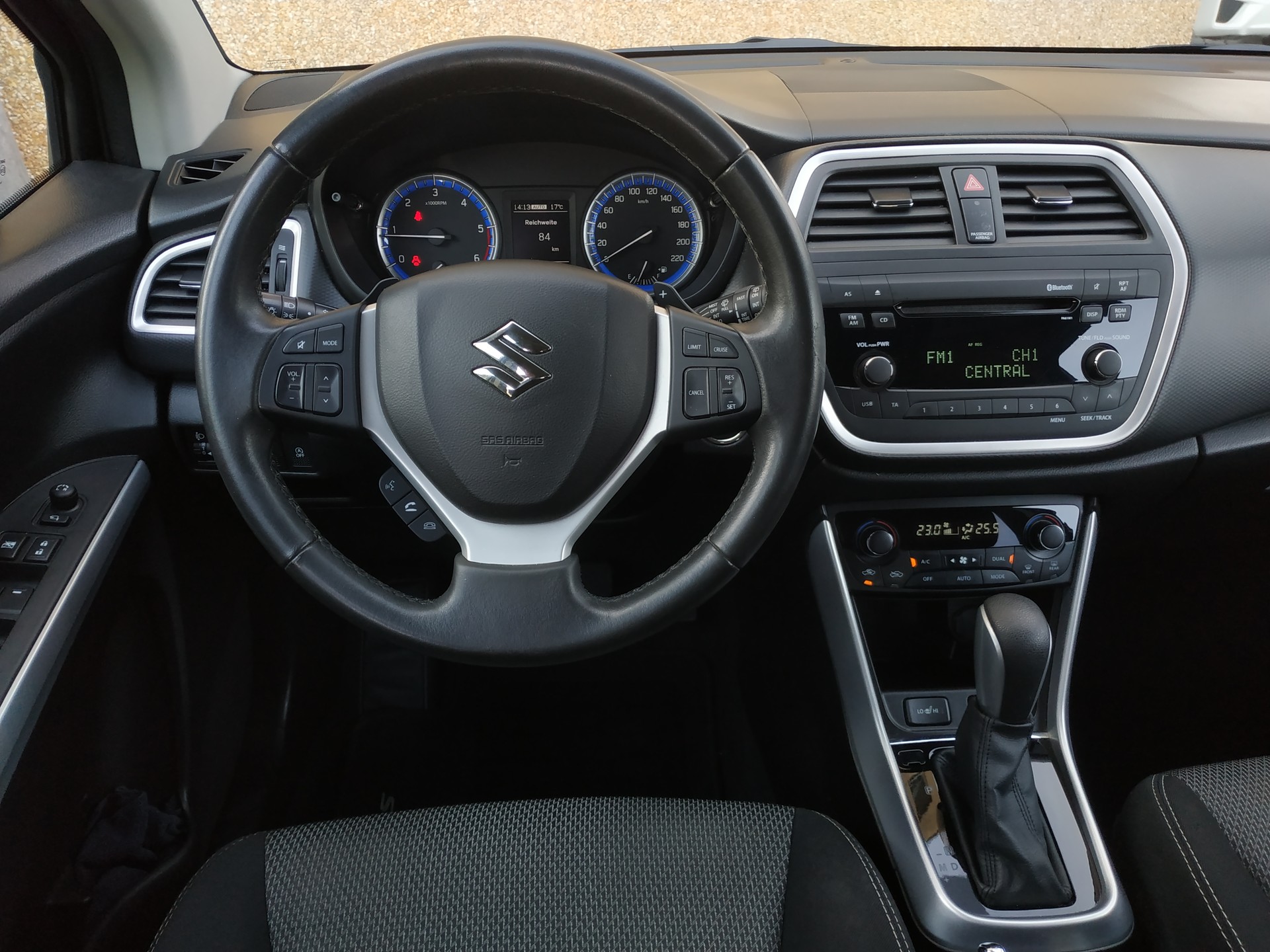 SUZUKI SX4 S-Cross 1.6 TD Compact+ 4WD Automat-image-10