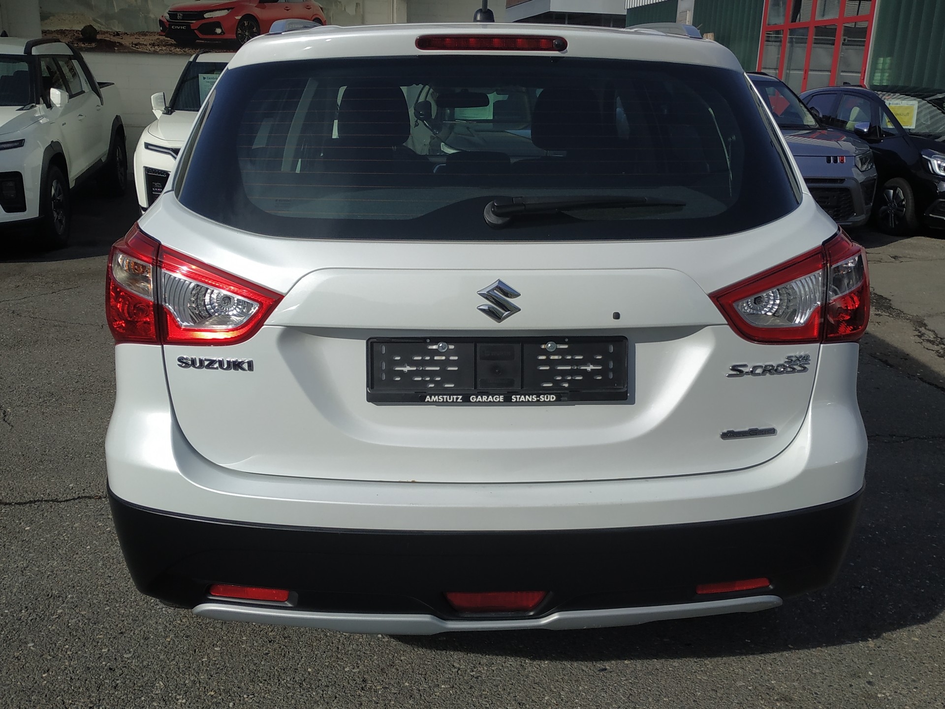 SUZUKI SX4 S-Cross 1.6 TD Compact+ 4WD Automat-image-8