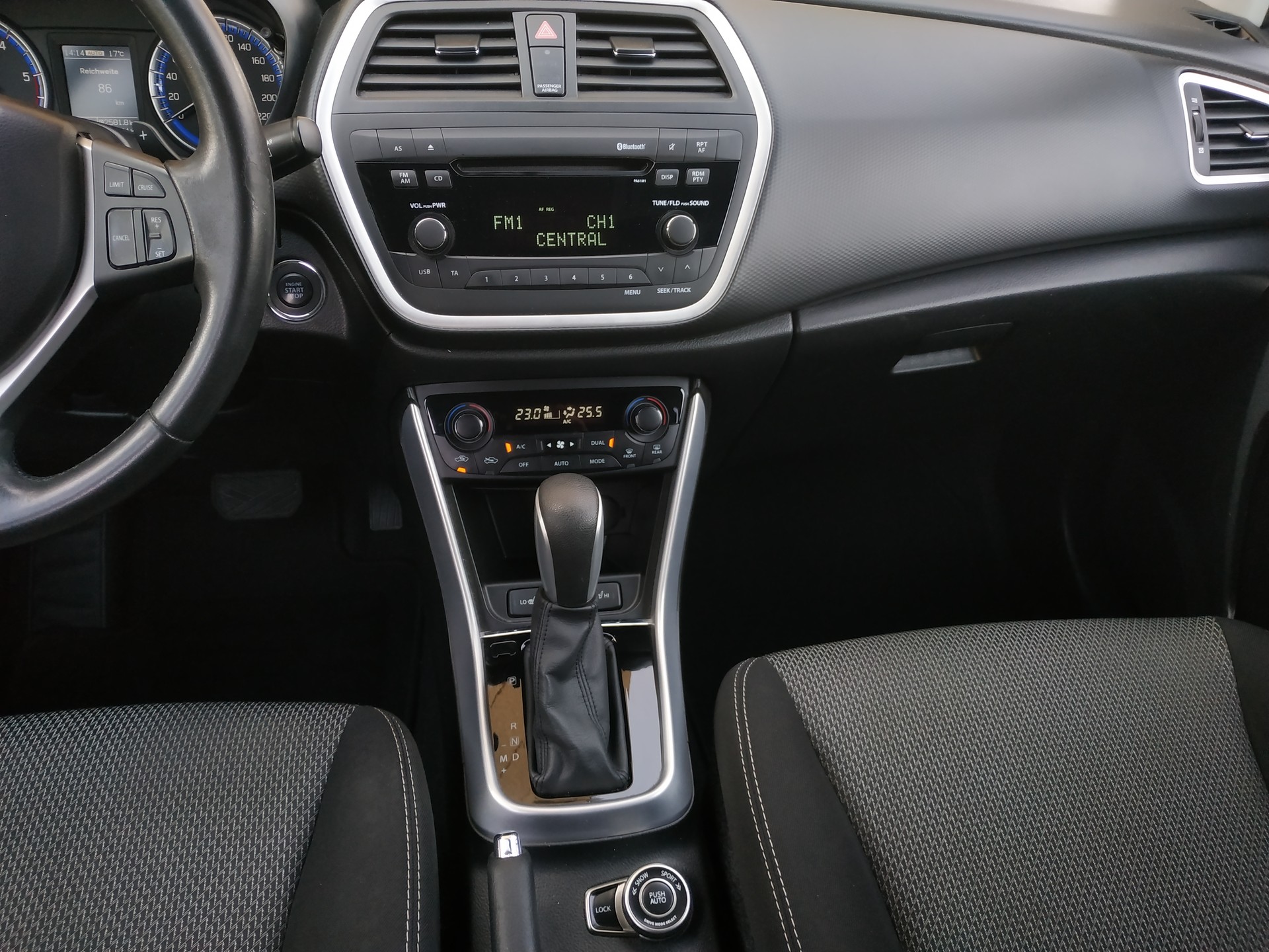 SUZUKI SX4 S-Cross 1.6 TD Compact+ 4WD Automat-image-12