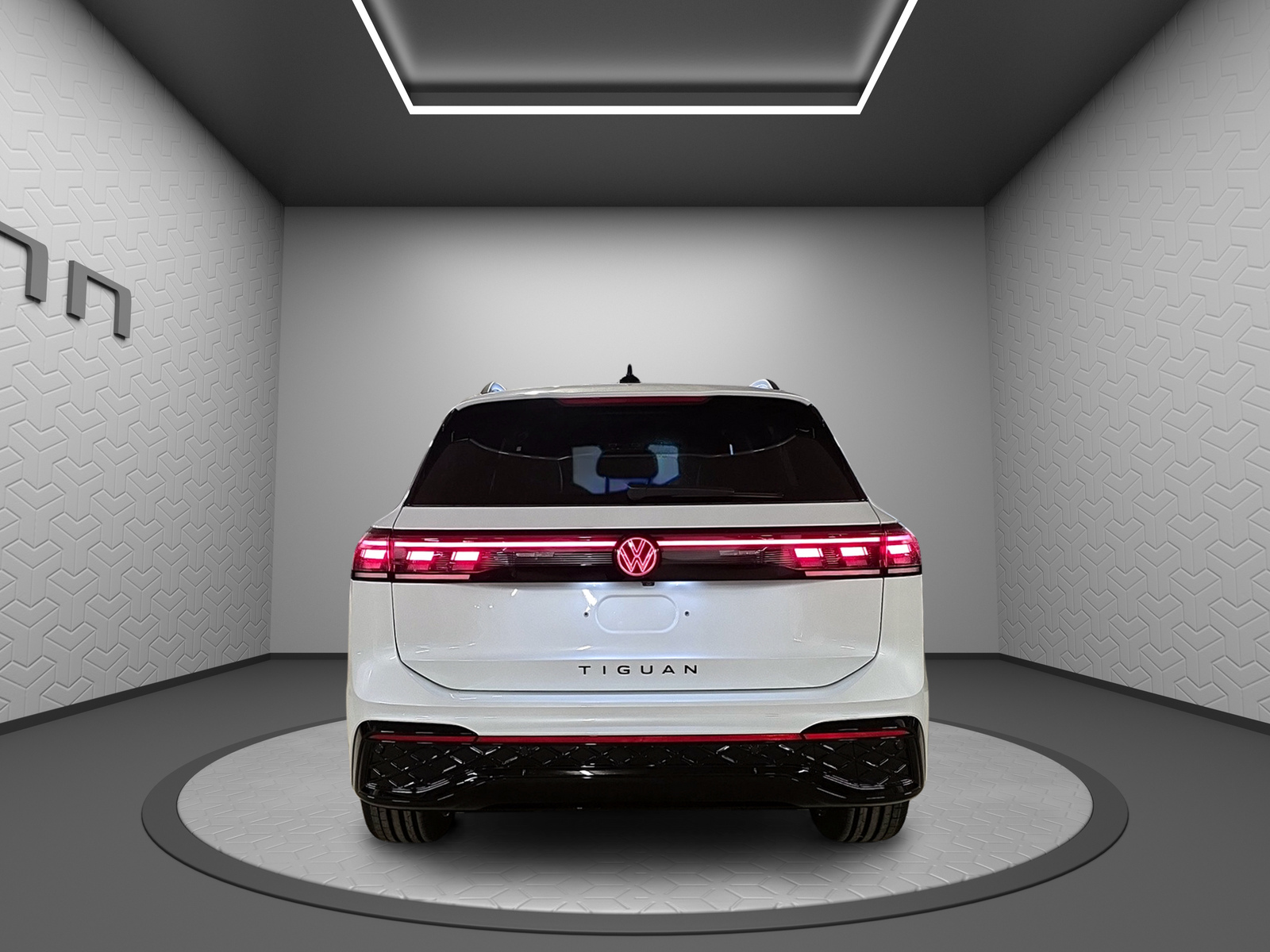 VW Tiguan 2.0 TSI United DSG 4Motion-image-4