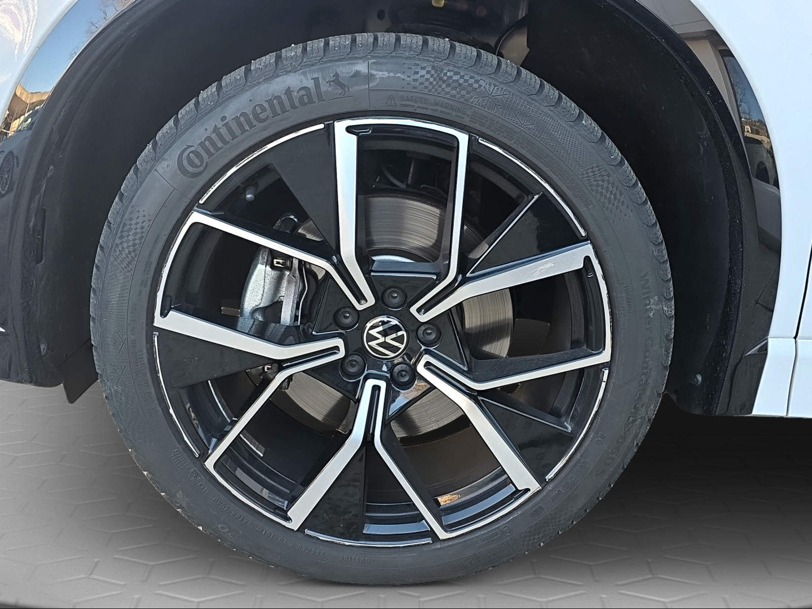 VW Tiguan 2.0 TSI United DSG 4Motion-image-5