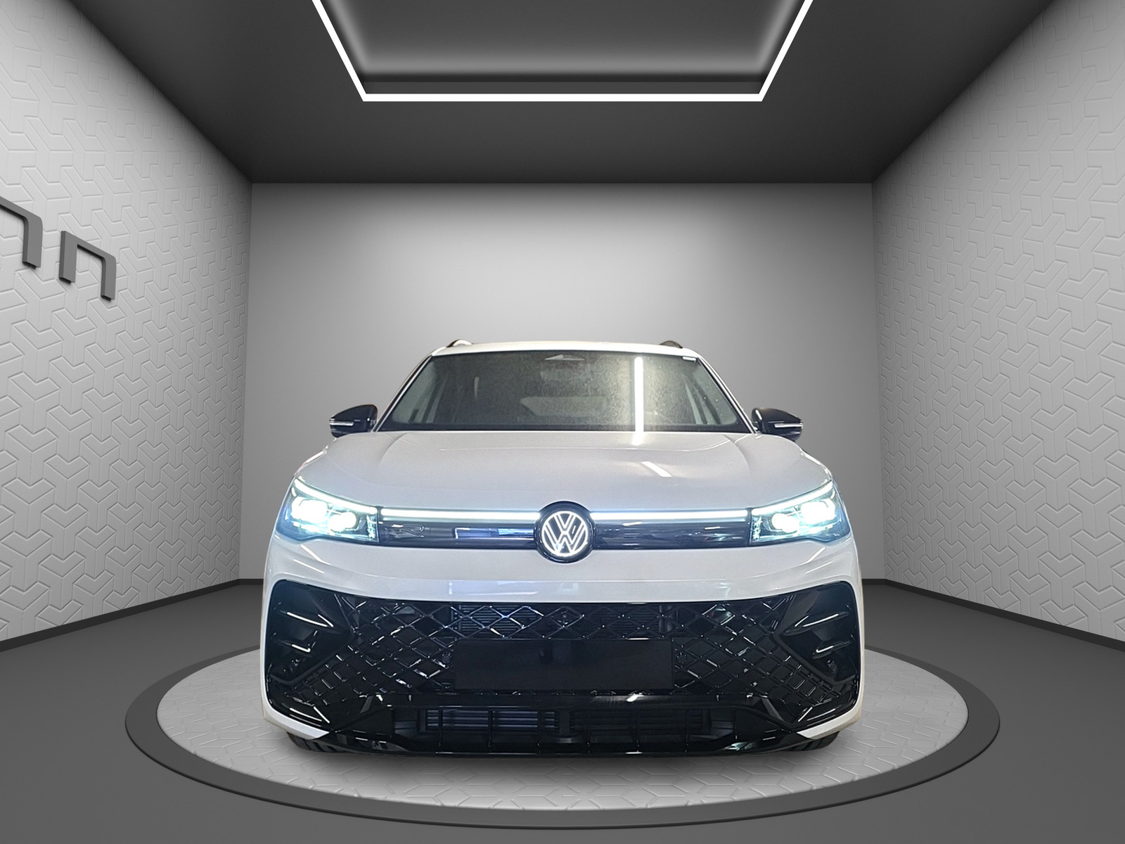 VW Tiguan 2.0 TSI United DSG 4Motion-image-3