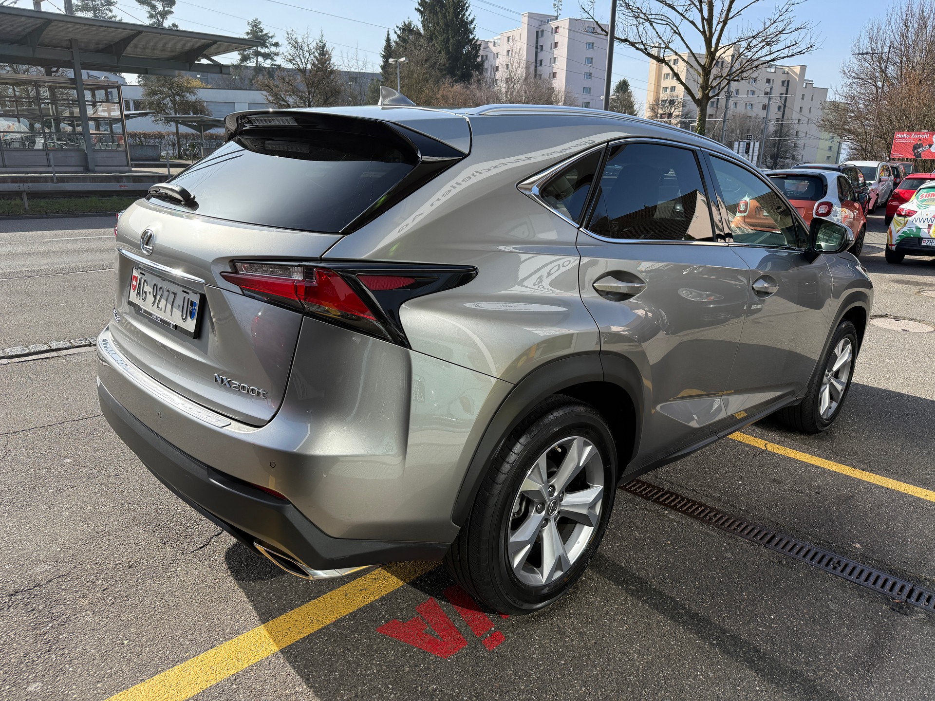 LEXUS NX 200t Teuerste Version Excellence AWD CH-Auto 75% Rabatt Automatic CH-Auto-image-2