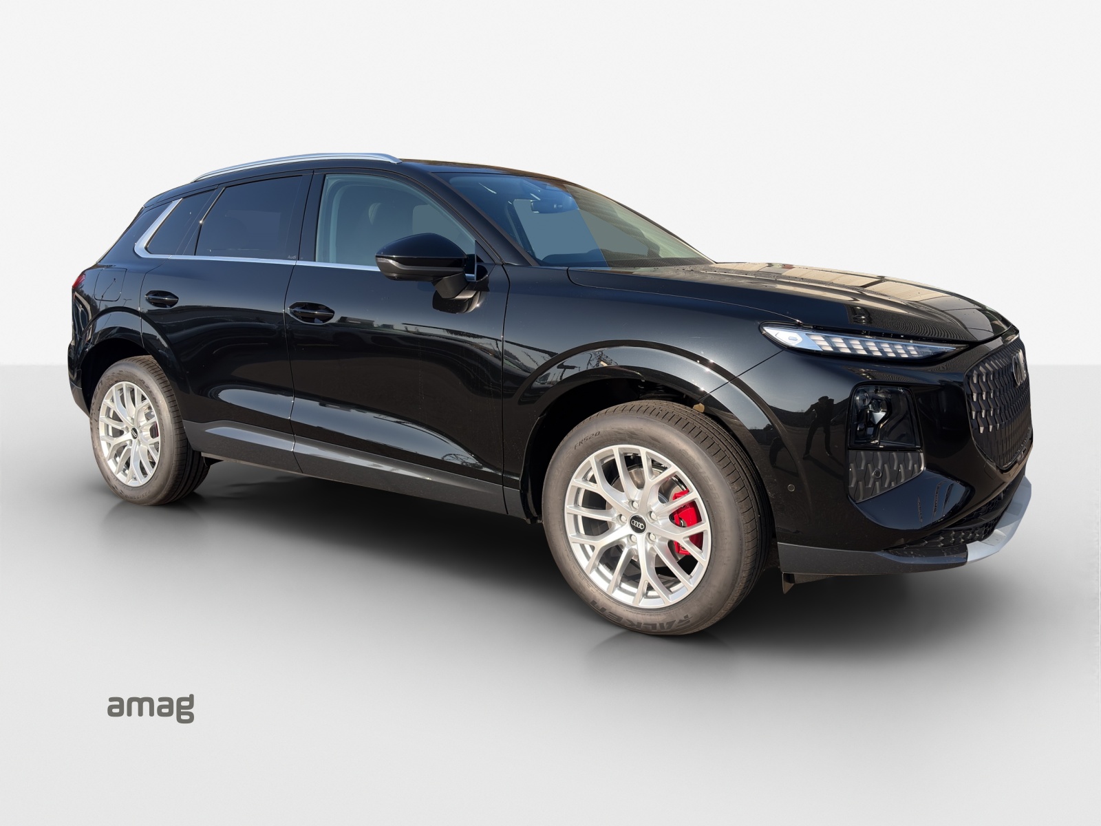AUDI Q3 SUV 110 kW TFSI S tronic-image-5