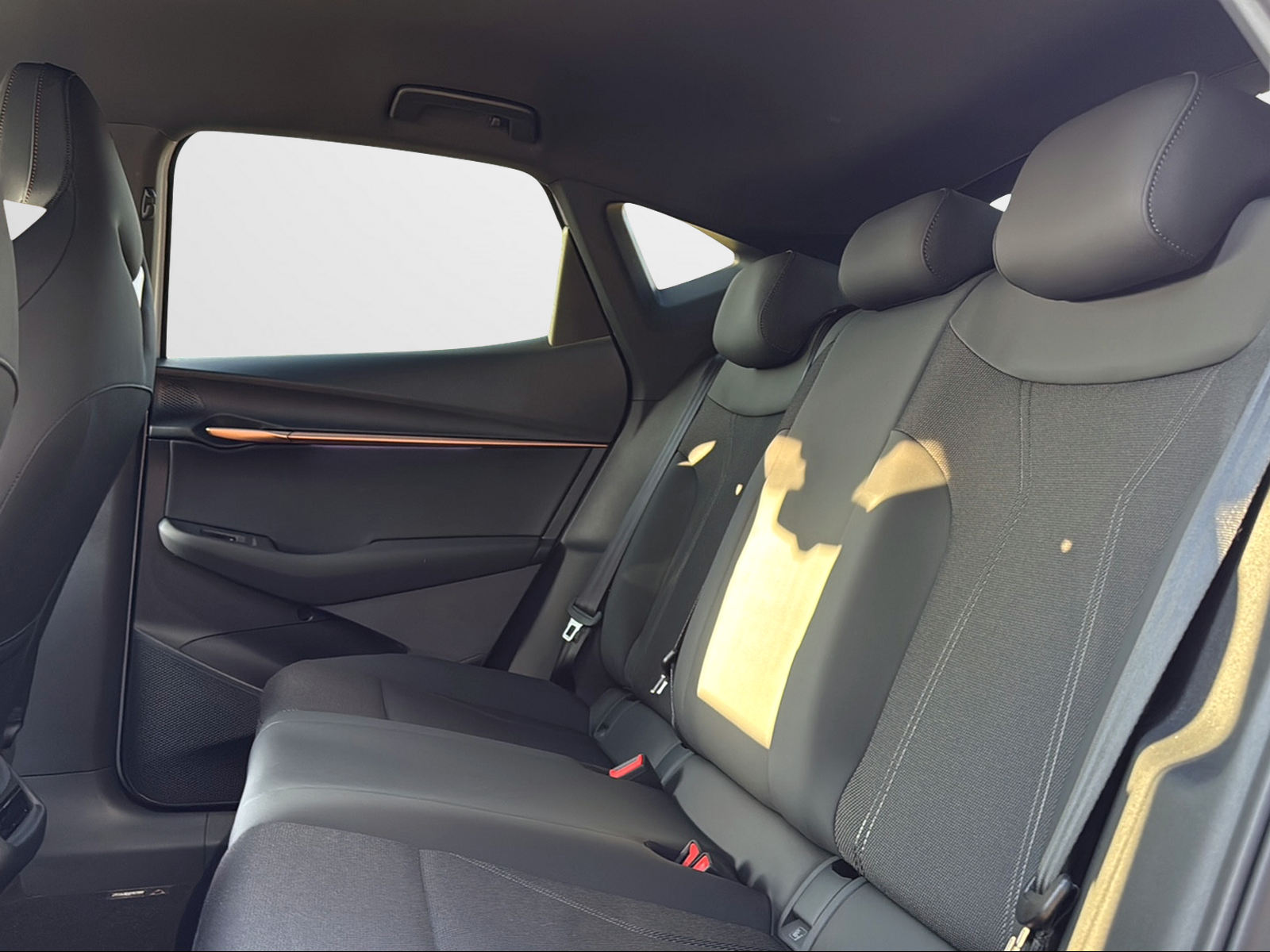 CUPRA Tavascan 77 kWh Edge 4D-image-11