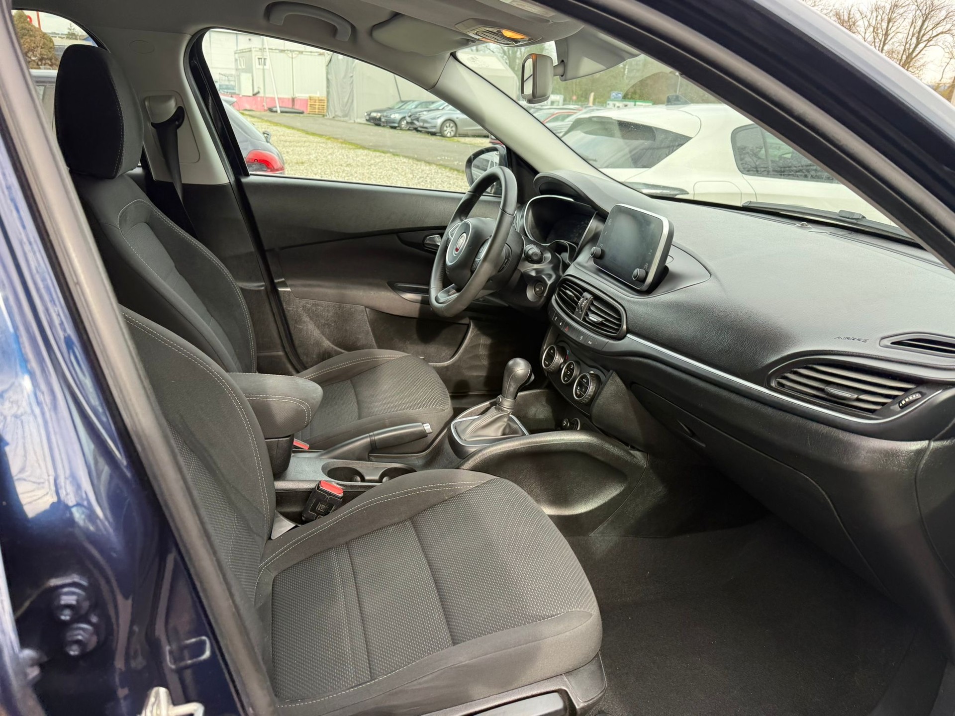 FIAT Tipo 1.6MJ Lounge DCT-6-image-6