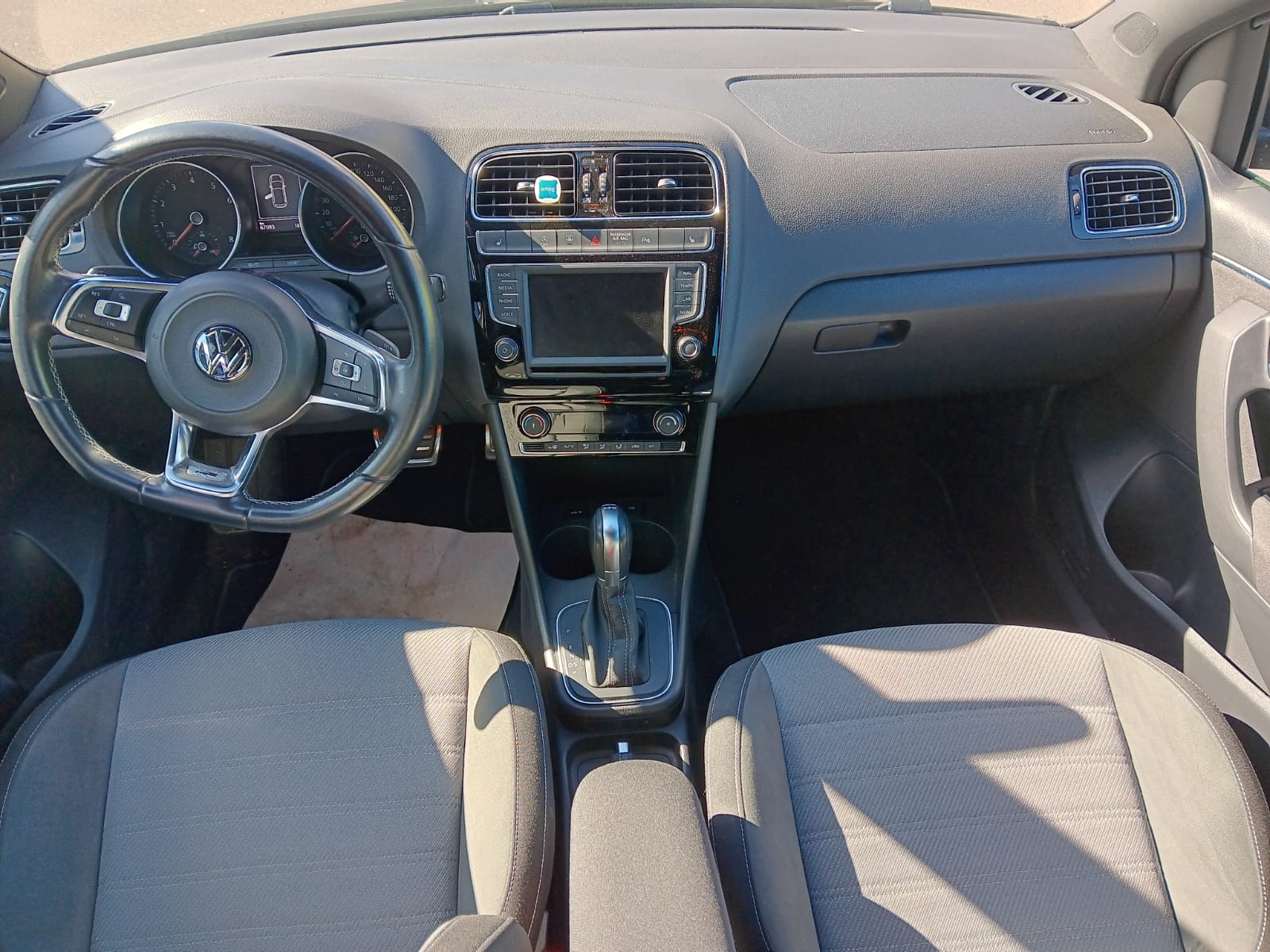 VW Polo 1.0 TSI BMT Allstar R-Line DSG-image-13