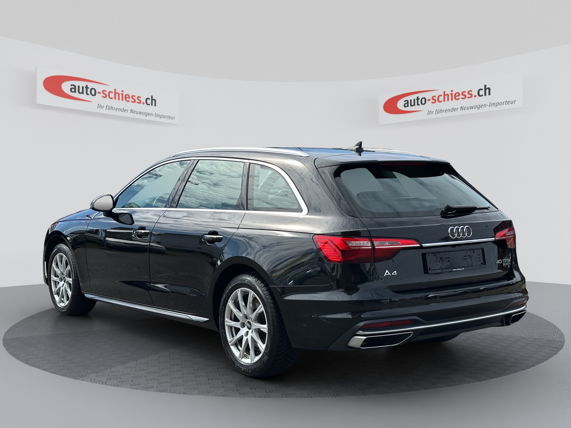 AUDI A4 Avant 40 TFSI advanced S-tronic quattro-image-2