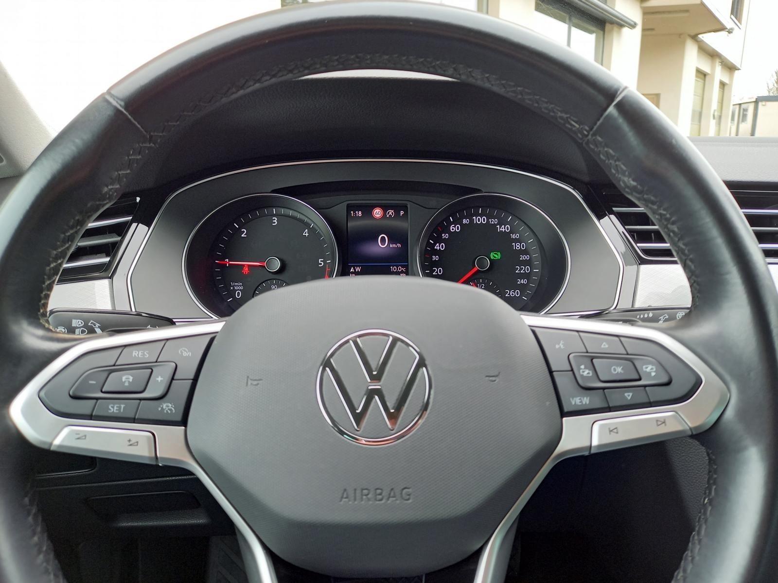 VW Passat 2.0 TDI BMT Business 4Motion DSG-image-5
