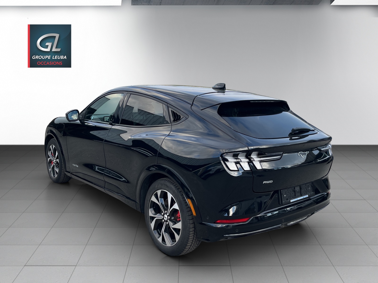 FORD Mustang MACH-E AWD 72.6 kWh-image-3