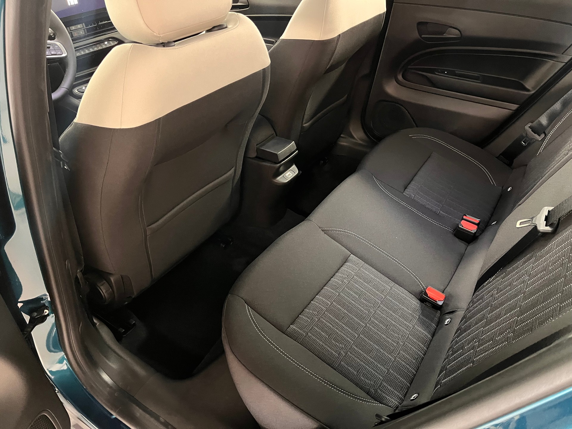 FIAT 600h Mild Hybrid Icon Swiss Edition-image-6