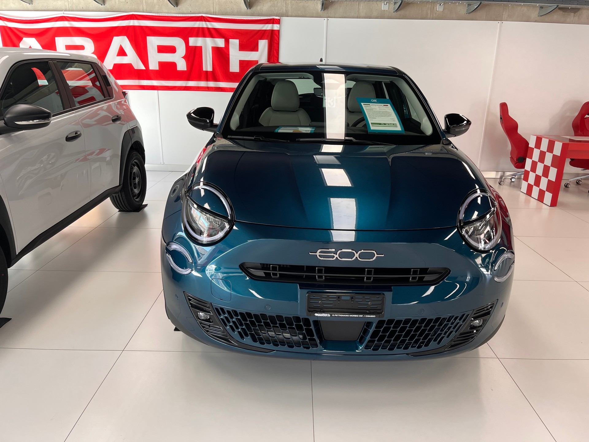 FIAT 600h Mild Hybrid Icon Swiss Edition-image-1