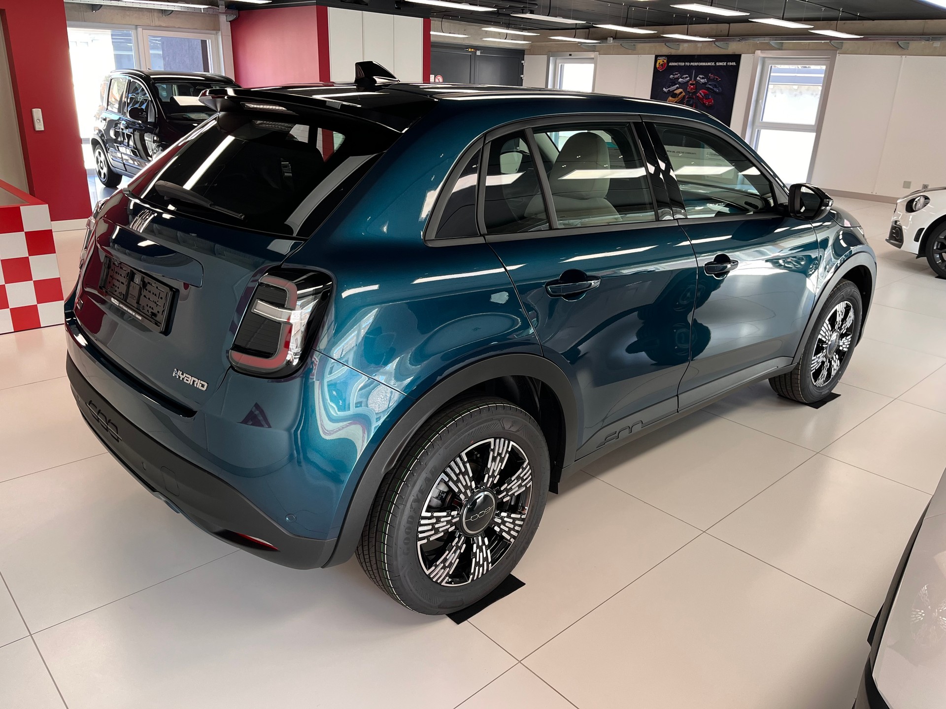 FIAT 600h Mild Hybrid Icon Swiss Edition-image-4