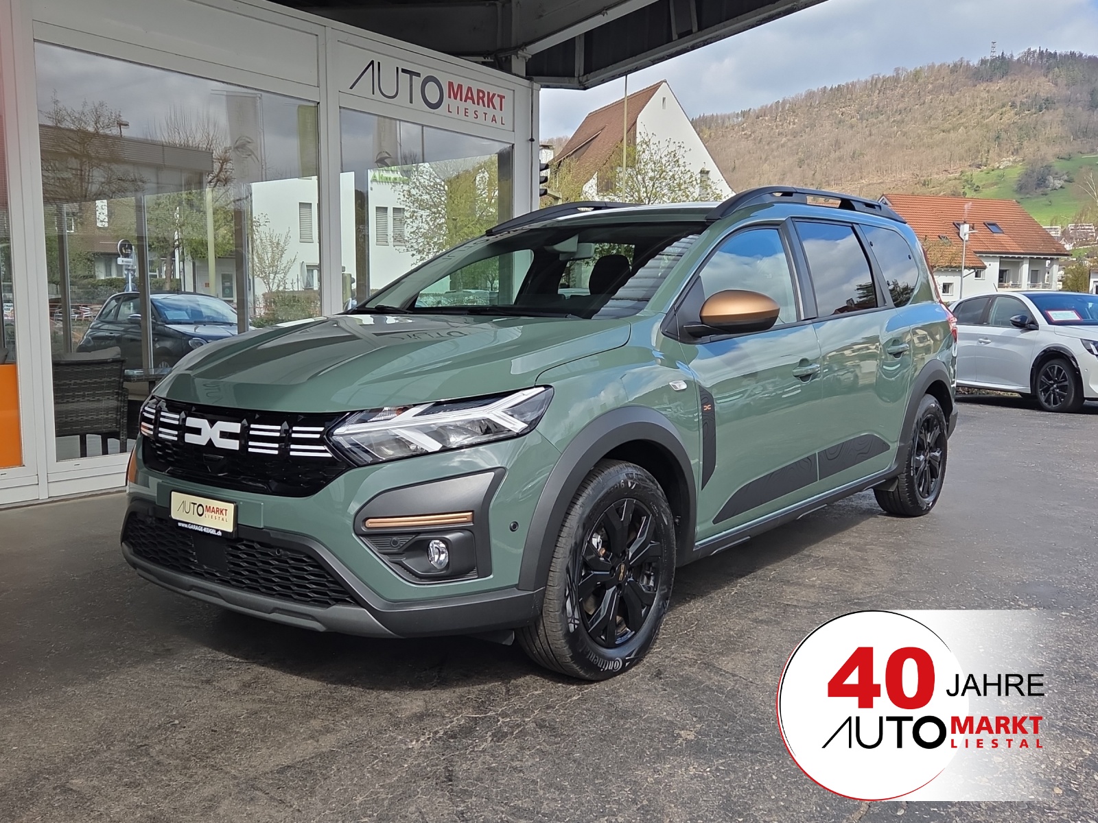 DACIA Jogger HEV 140 Extreme-image-0