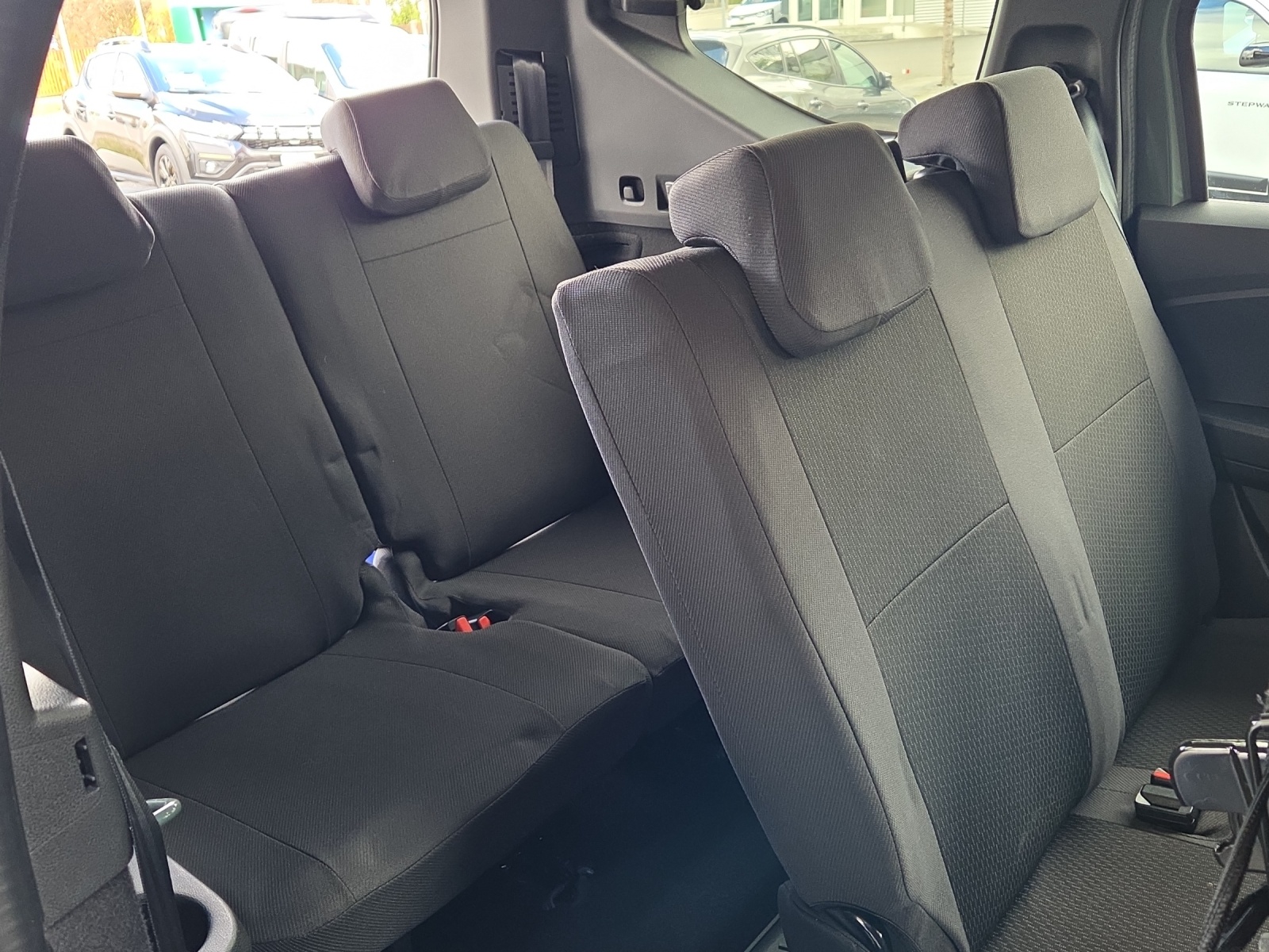 DACIA Jogger HEV 140 Extreme-image-9