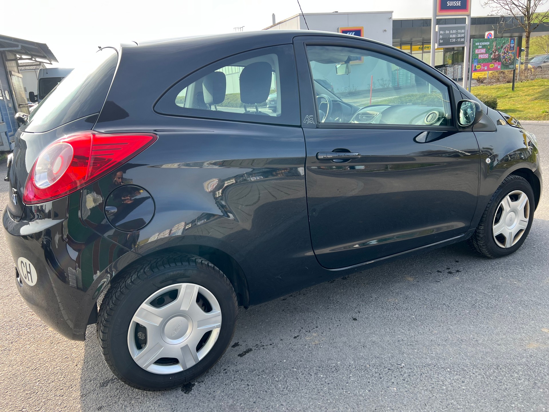 FORD KA 1.25 Ambiente-image-3