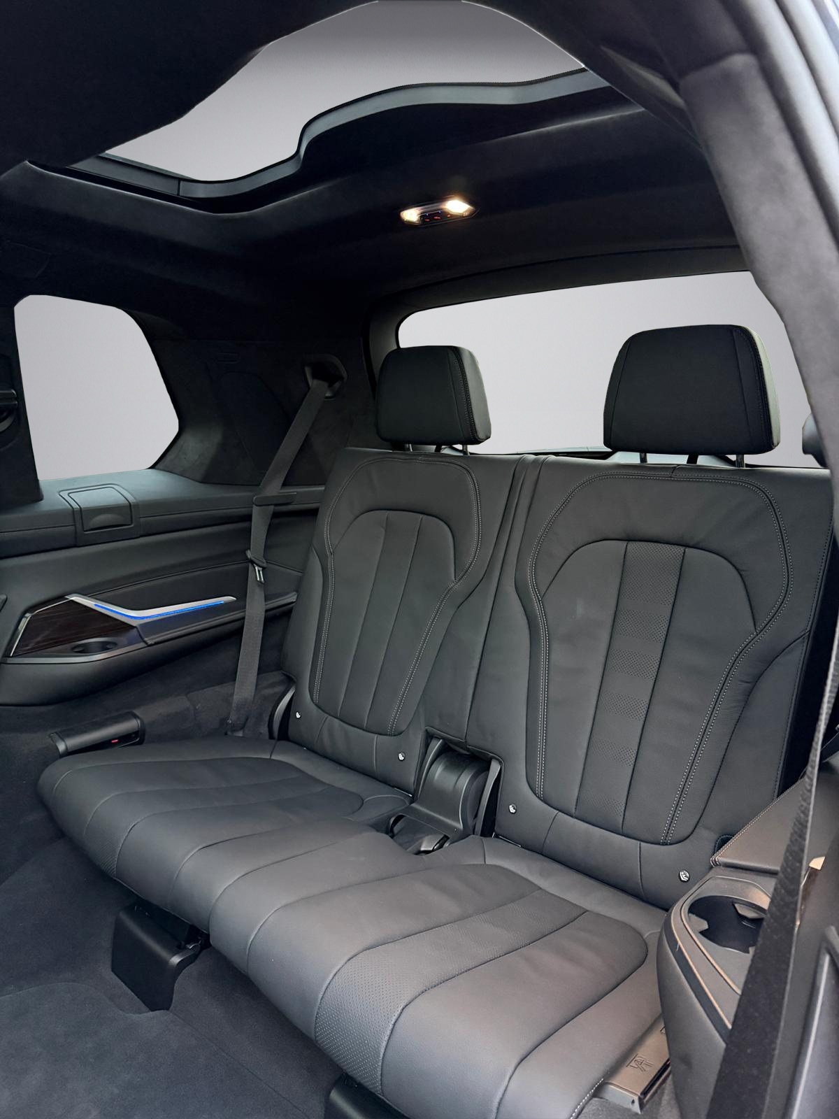 BMW X7 xDrive 48V 40d * Diesel * Steptronic * M Sport Paket *-image-14