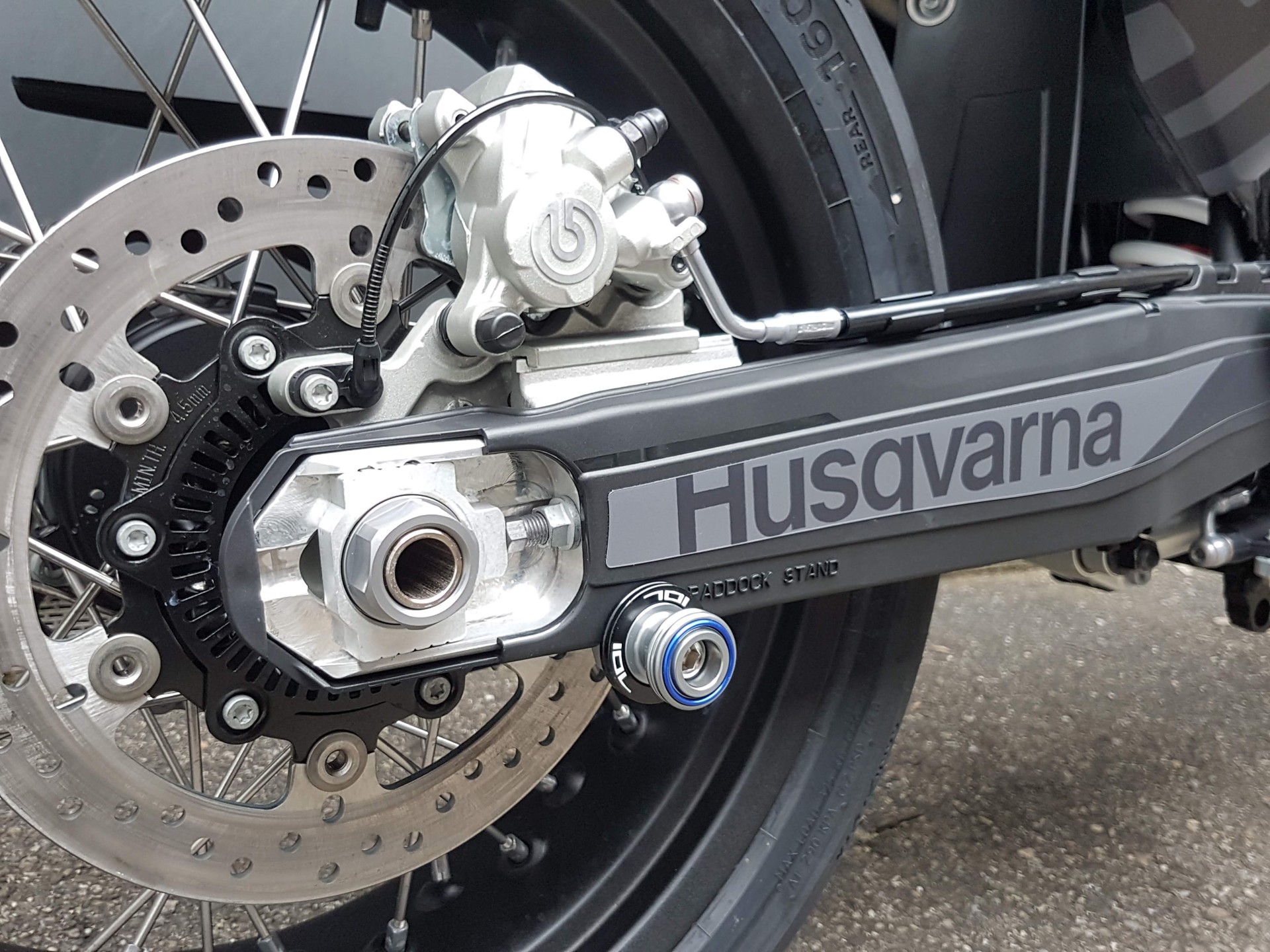 HUSQVARNA 701 Supermoto-image-5