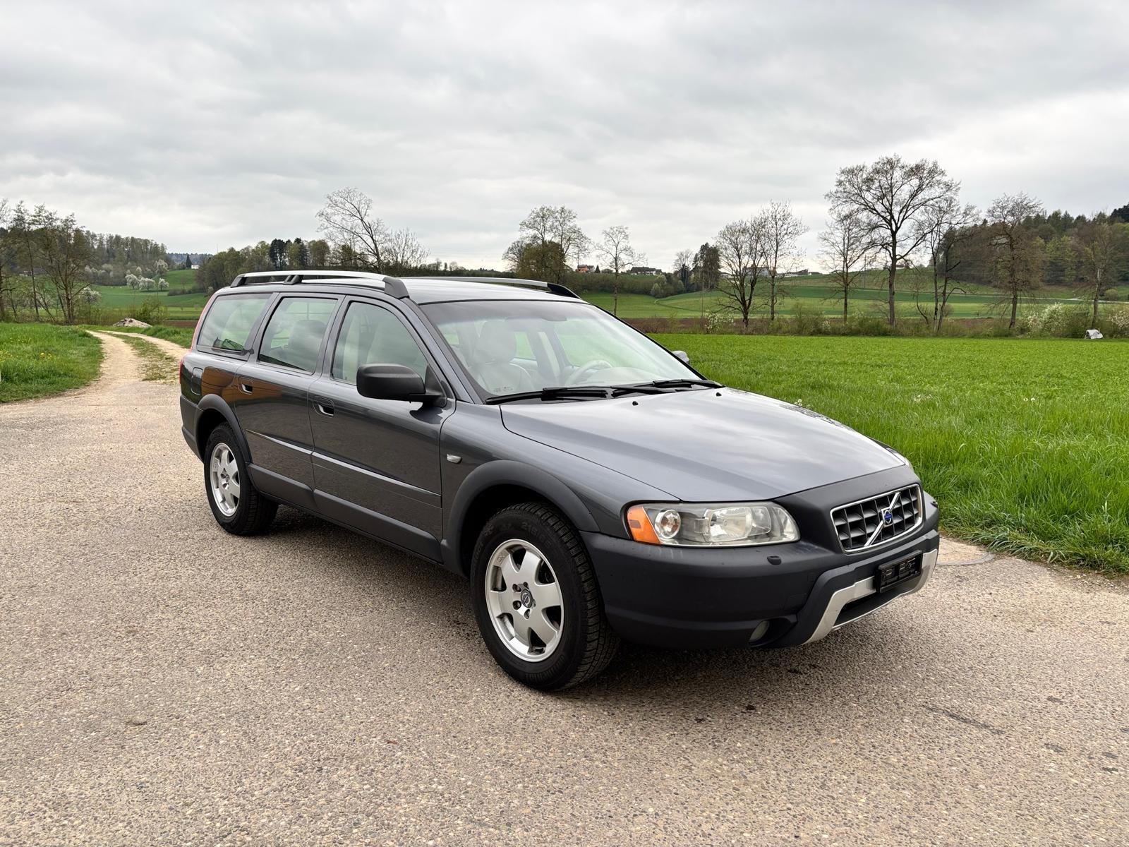 VOLVO XC70 2.5T AWD Summum-image-3