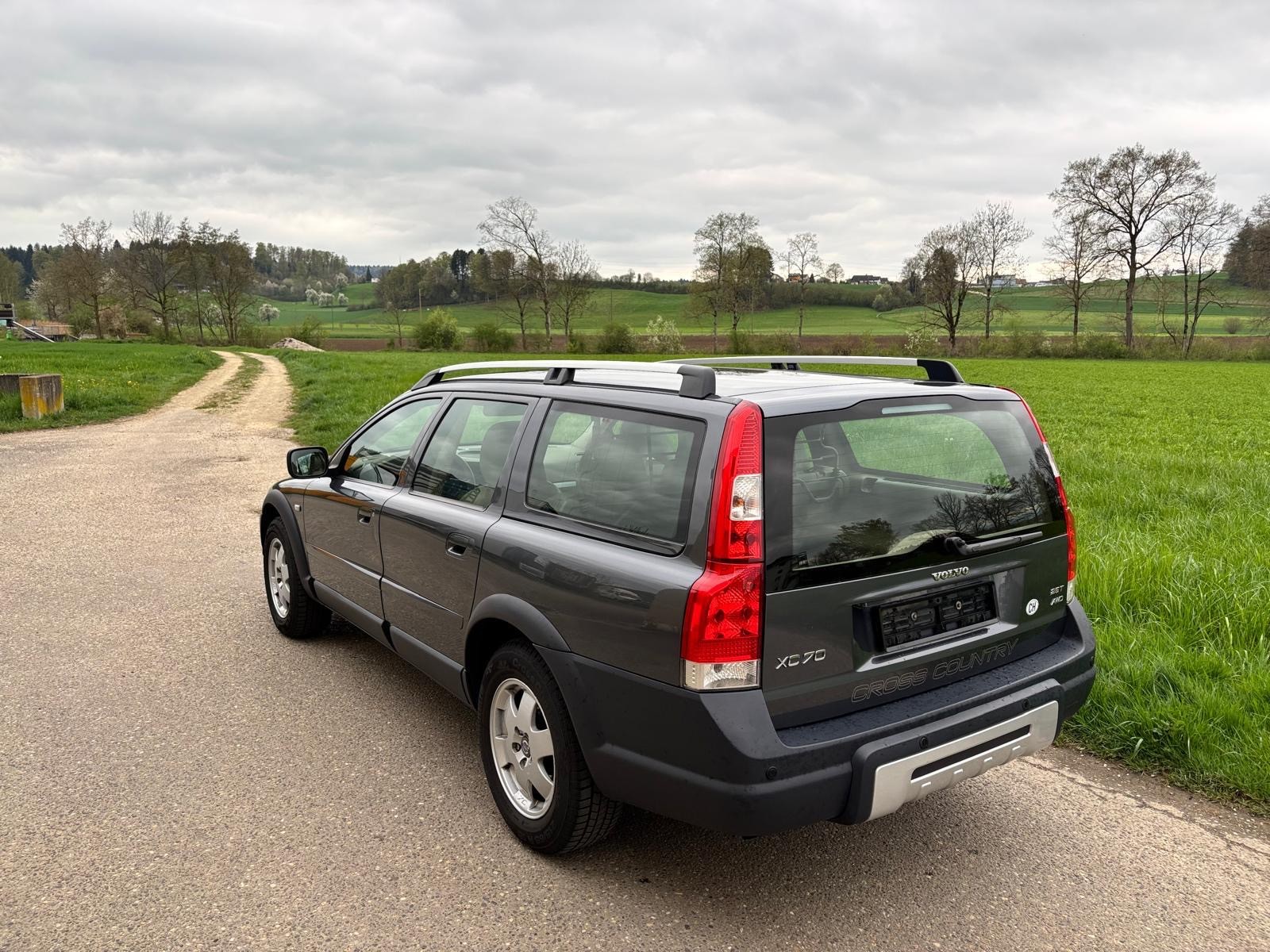 VOLVO XC70 2.5T AWD Summum-image-7