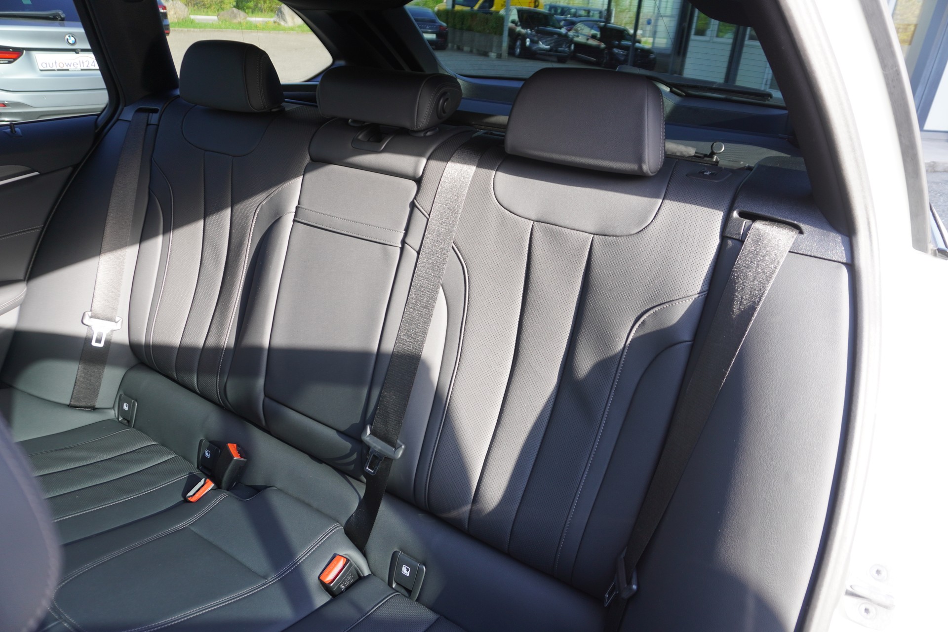 BMW 520d xDrive 48V Touring M Sport Steptronic-image-20