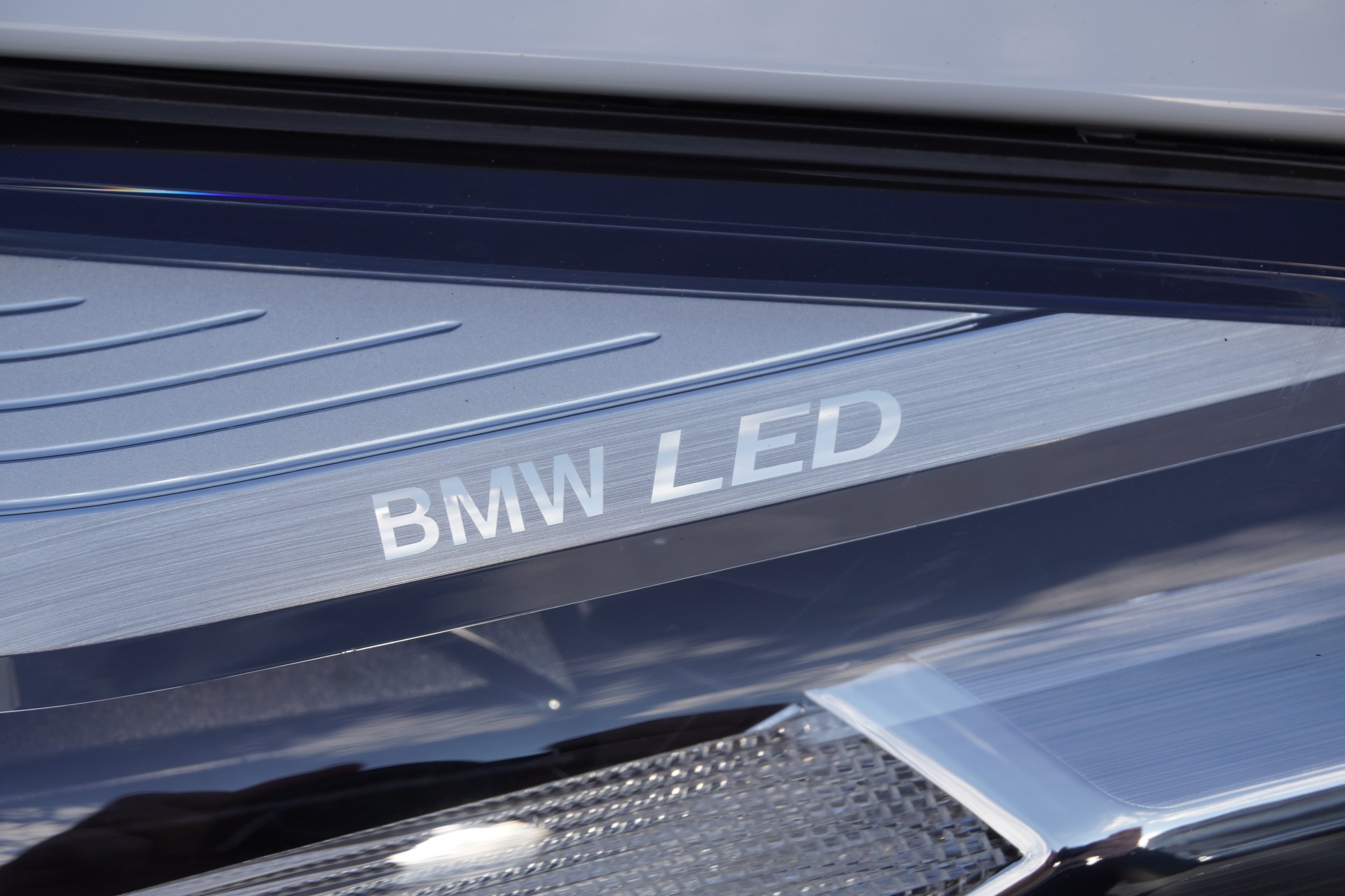 BMW 520d xDrive 48V Touring M Sport Steptronic-image-9