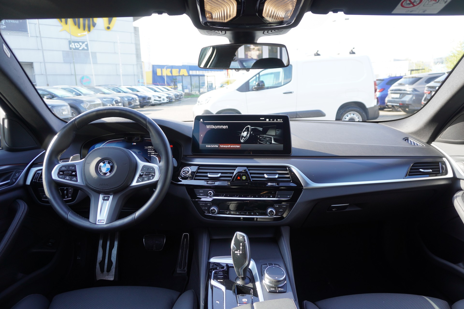 BMW 520d xDrive 48V Touring M Sport Steptronic-image-23