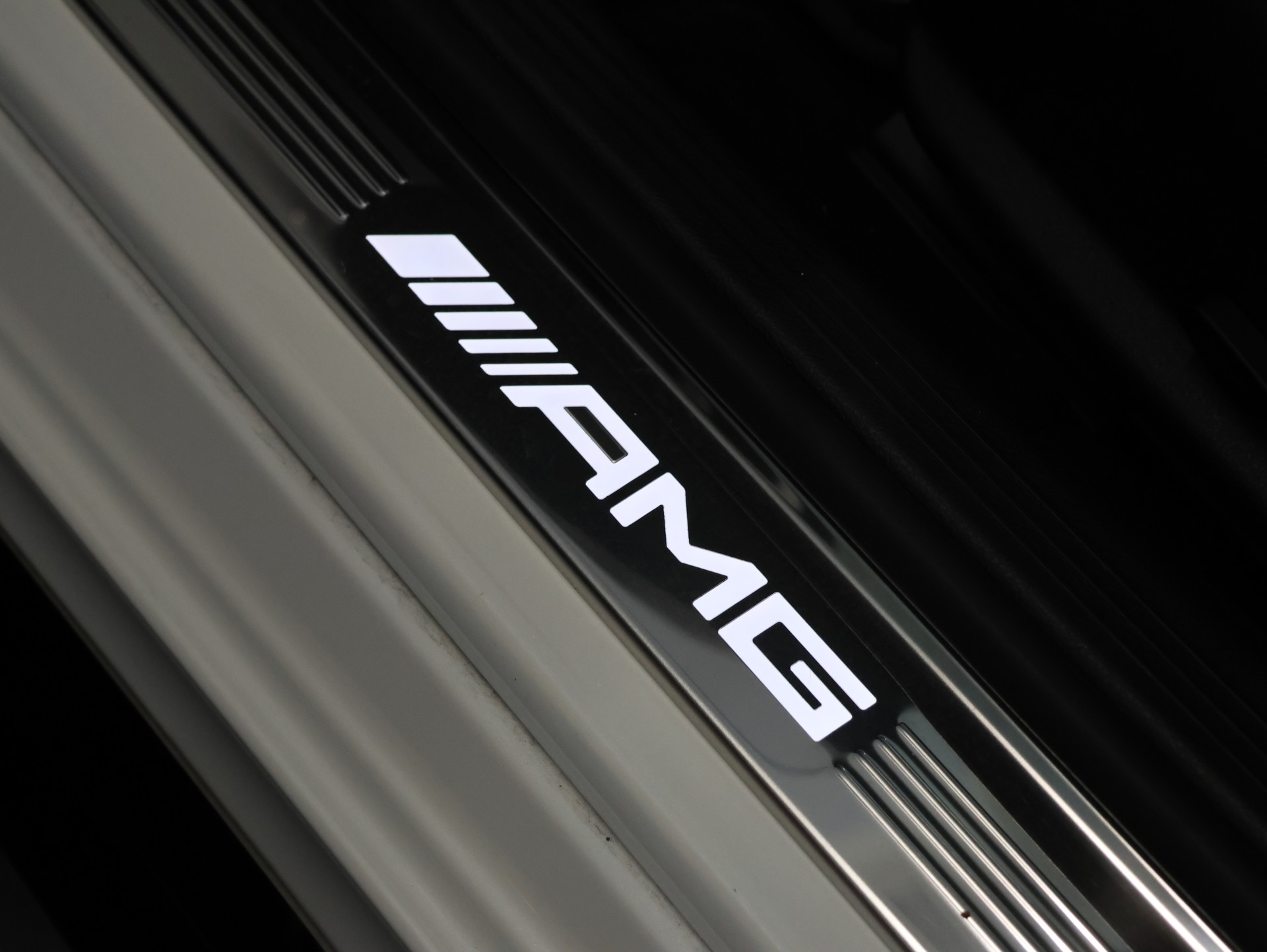 MERCEDES-BENZ C 43 AMG Premium + 4Matic 9G-tronic *Burmester* *Edition One* *Sportsitze*-image-16