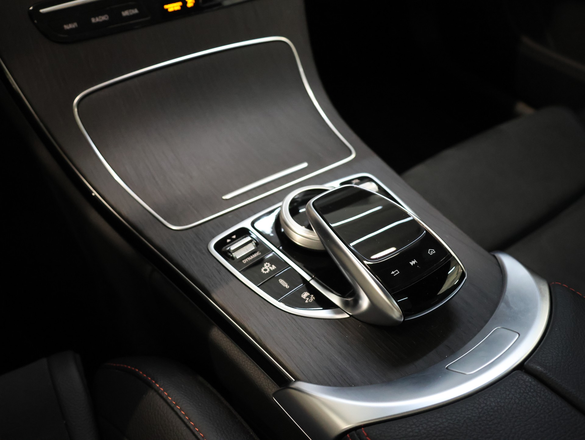 MERCEDES-BENZ C 43 AMG Premium + 4Matic 9G-tronic *Burmester* *Edition One* *Sportsitze*-image-31