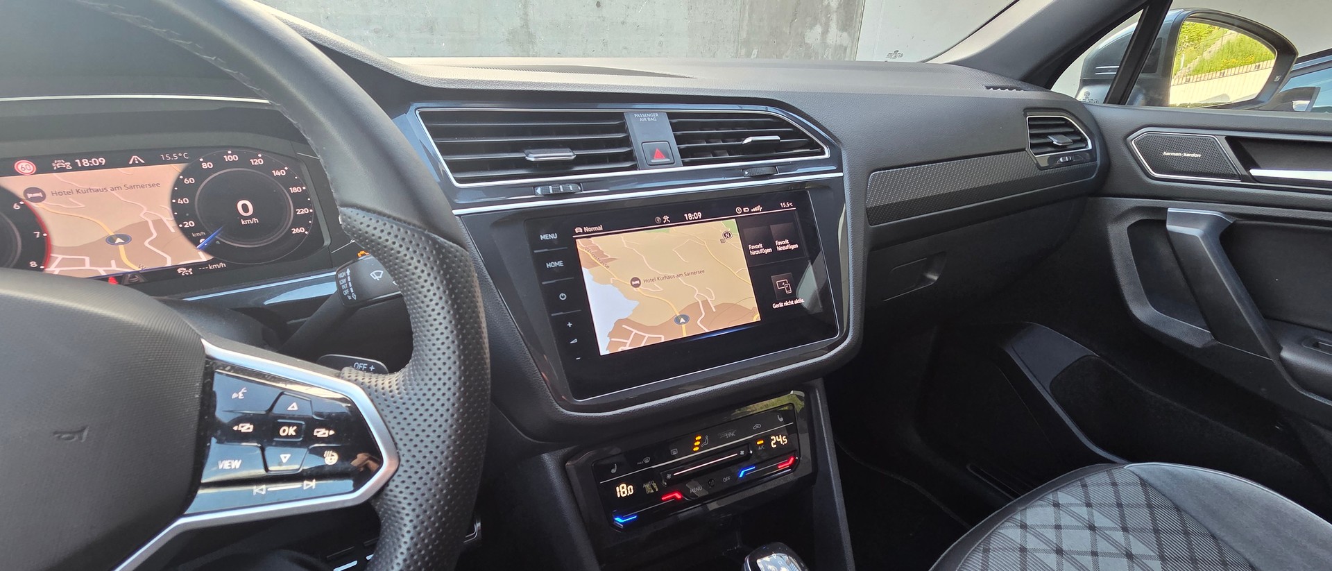 VW Tiguan Allspace 2.0TSI R-Line 4Motion DSG-image-4
