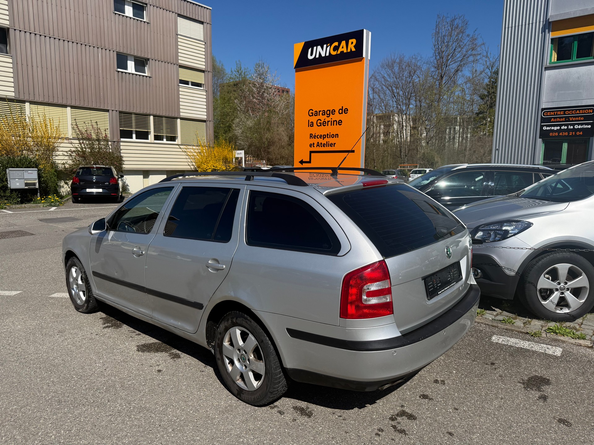SKODA Octavia 2.0 FSI Elegance-image-3