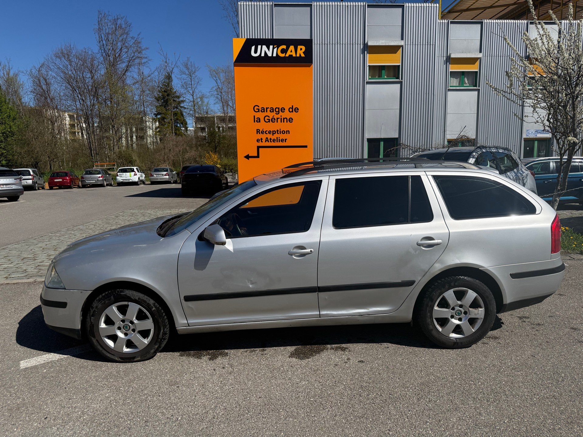 SKODA Octavia 2.0 FSI Elegance-image-2