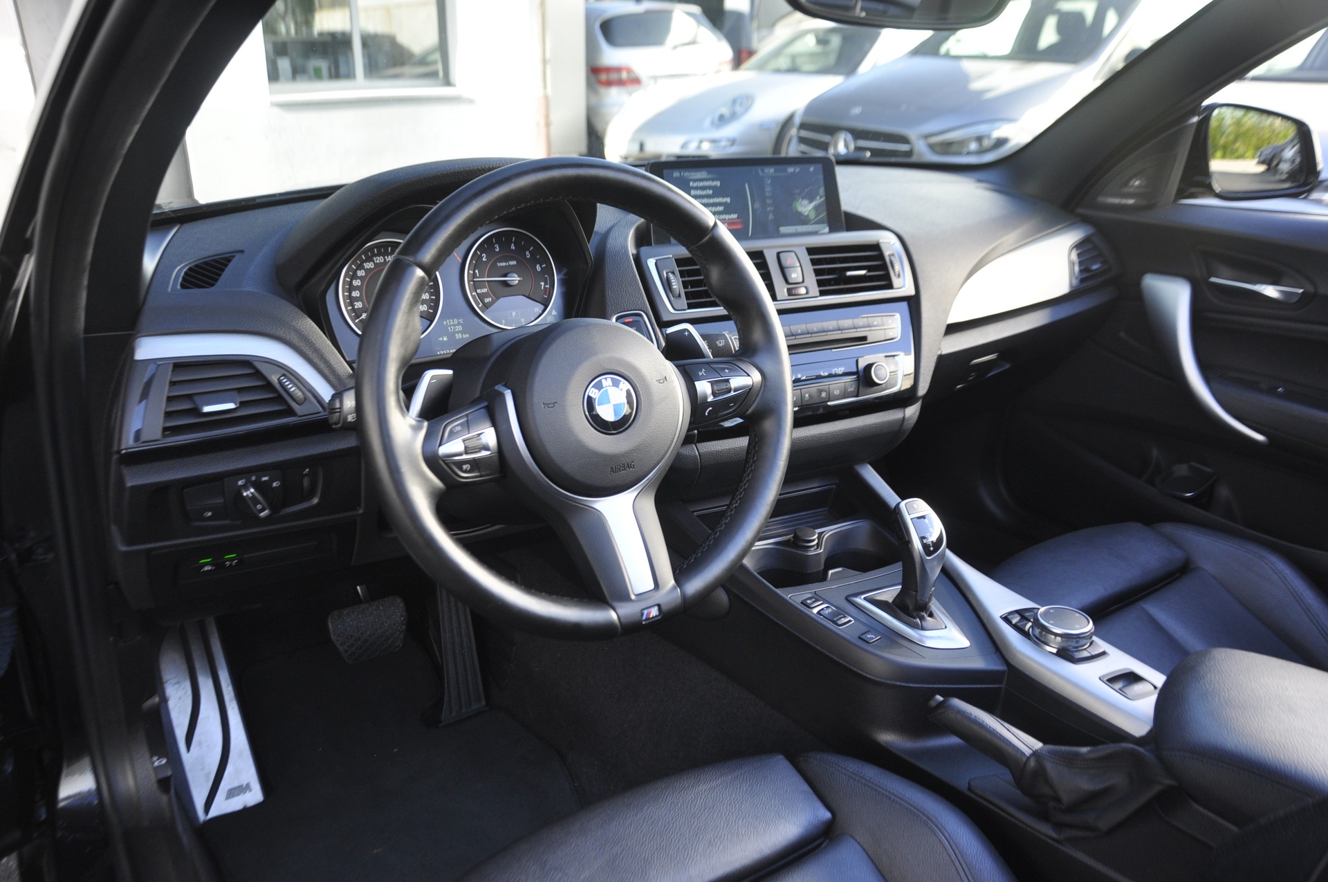 BMW M235i xDrive Steptronic-image-5