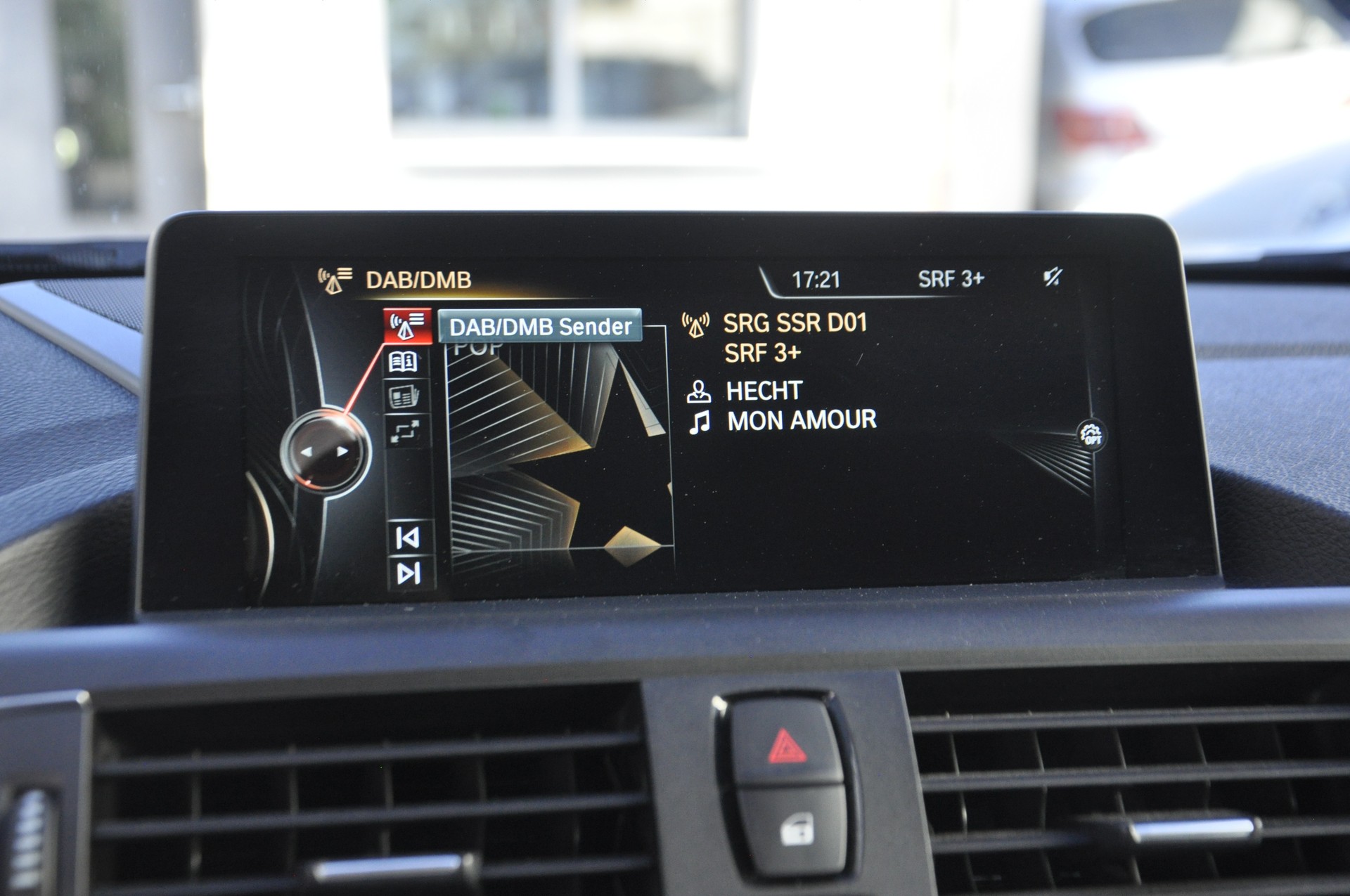 BMW M235i xDrive Steptronic-image-11