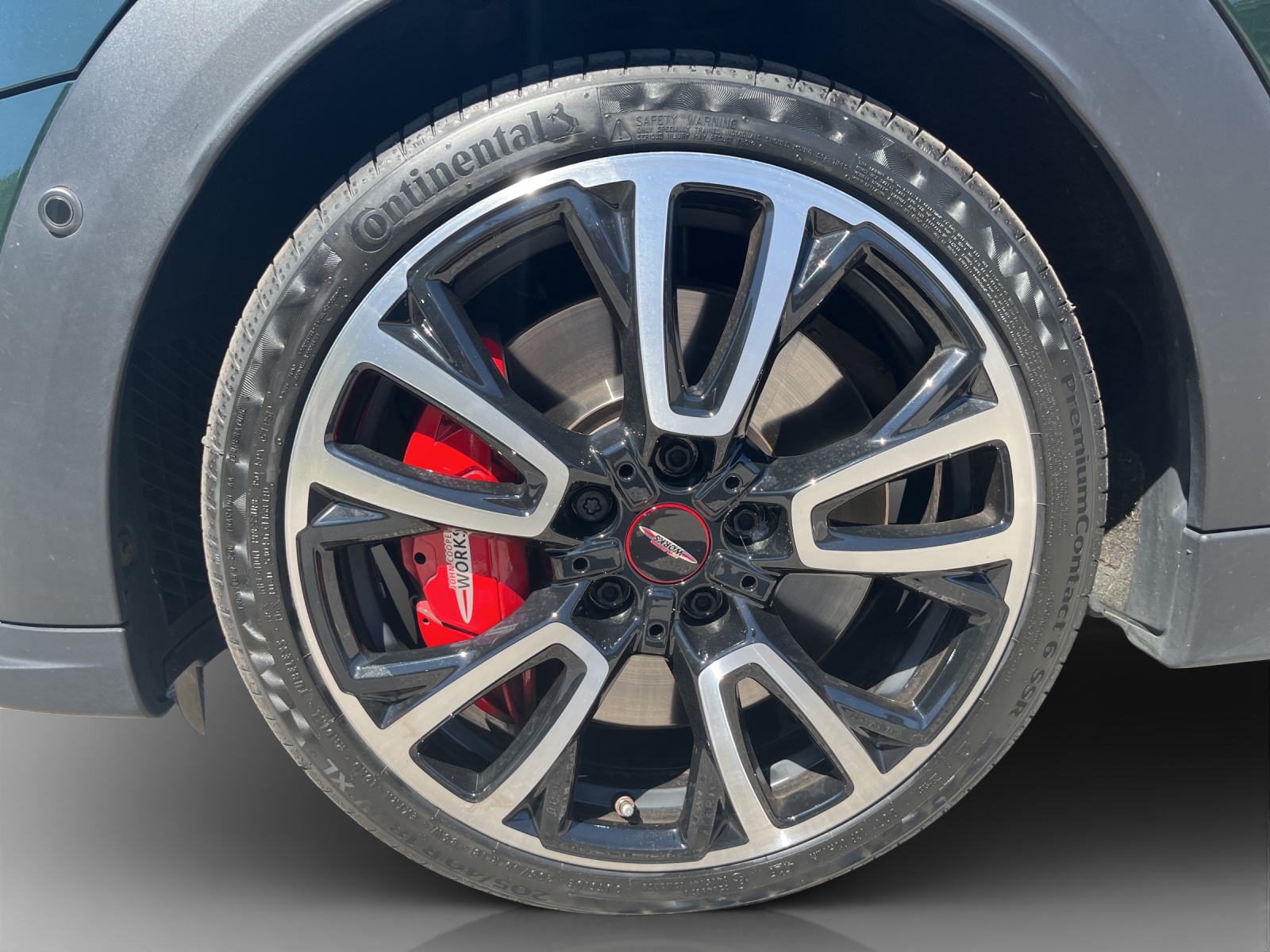 MINI Cooper John Cooper Works Cabriolet Steptronic-image-15