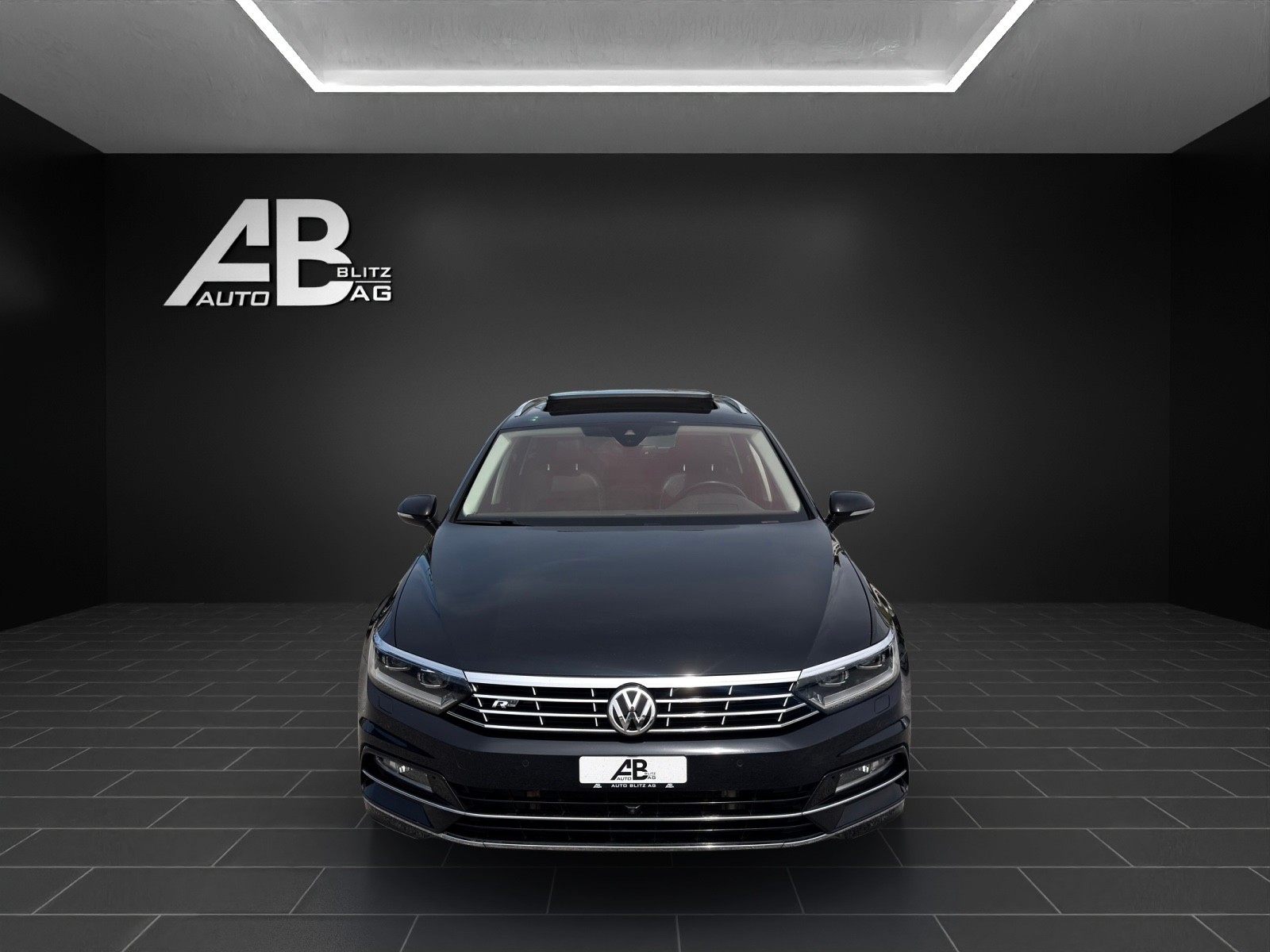 VW Passat Variant 2.0 TDI BMT High. R-Line DSG 4Motion mit 240 PS-image-0