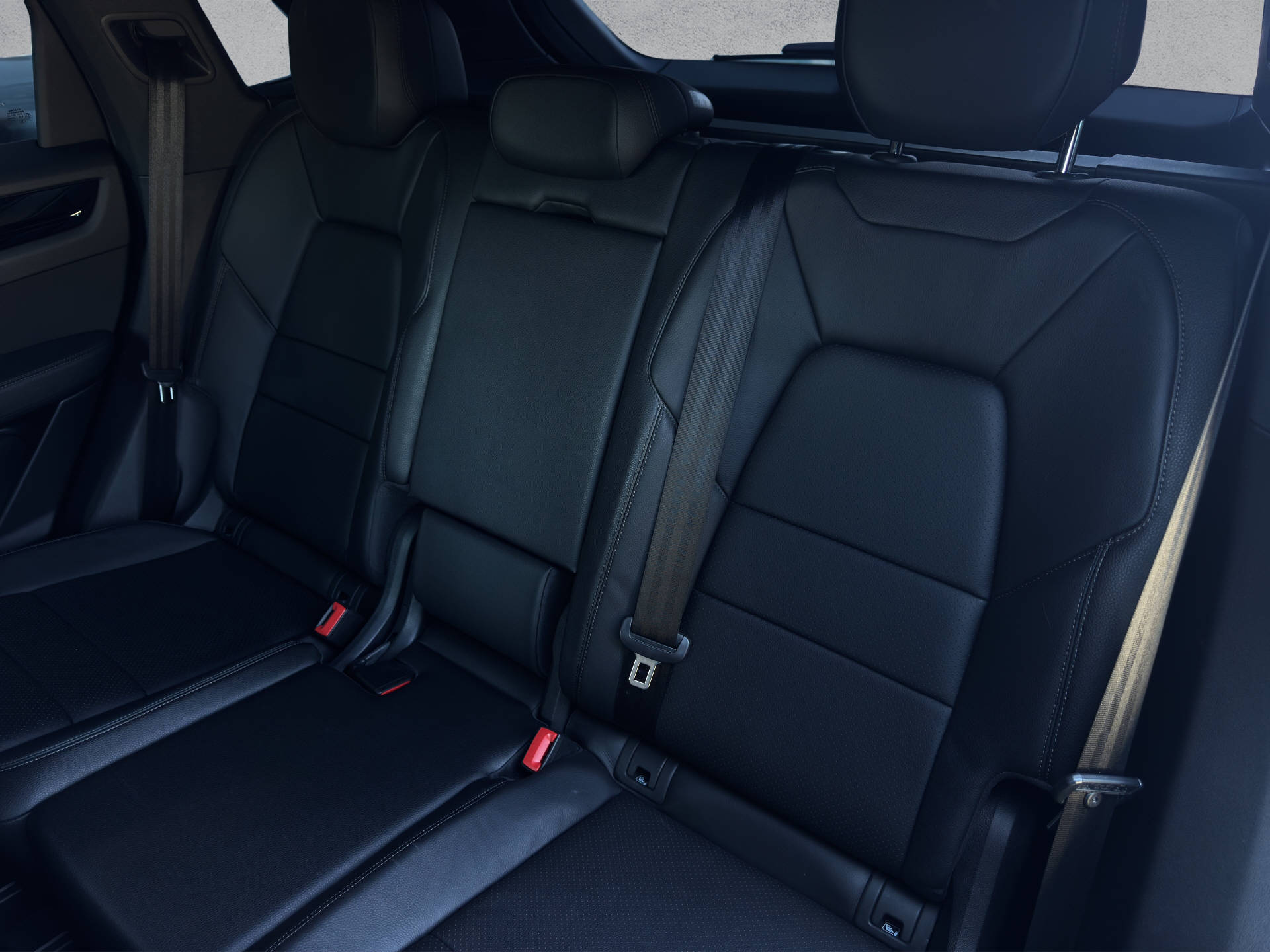 PORSCHE Cayenne E-Hybrid-image-11