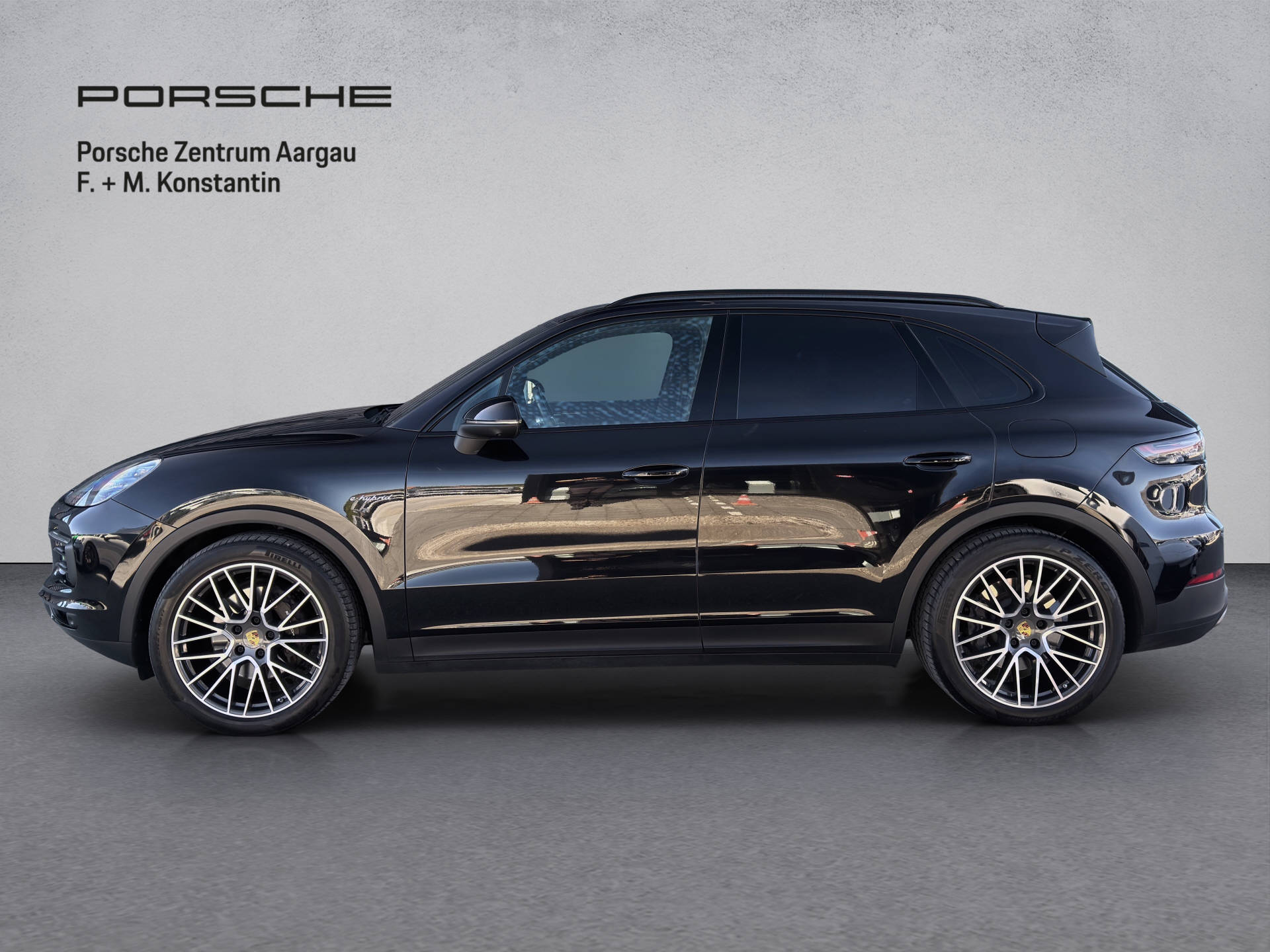 PORSCHE Cayenne E-Hybrid-image-2