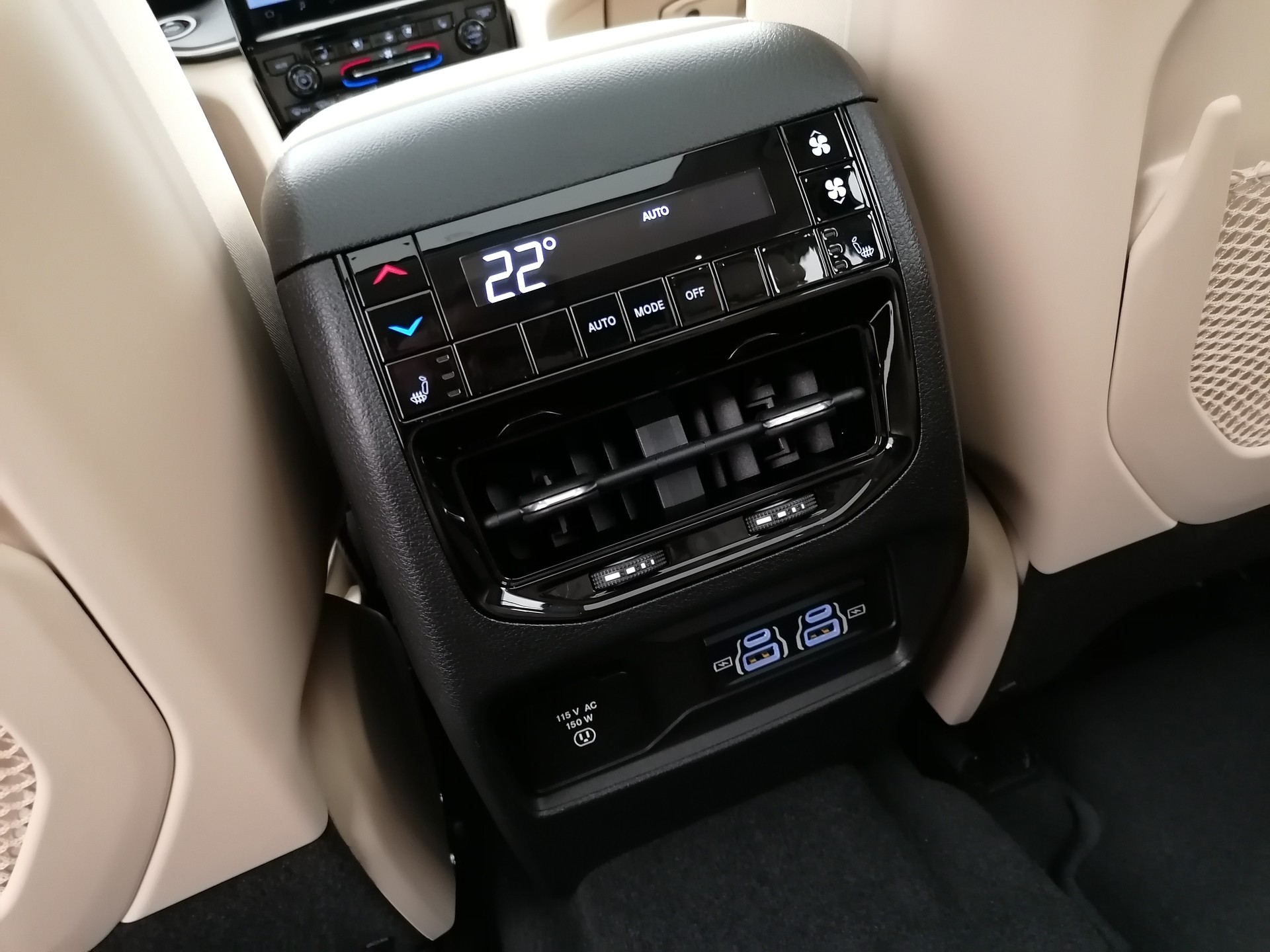 JEEP Grand Cherokee Limited L 3.6 AWD-image-11