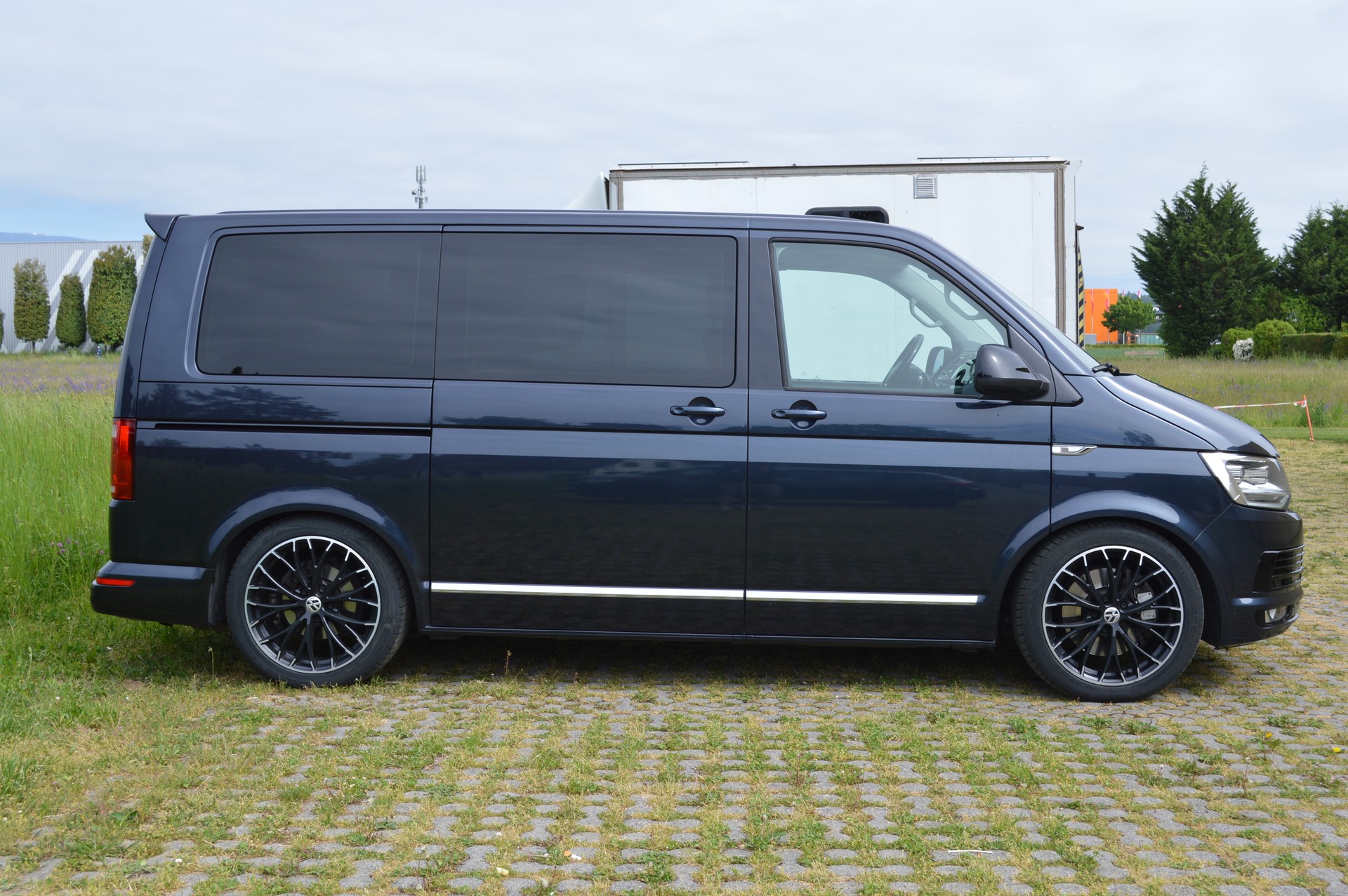VW T6 Multivan 2.0 TSI Highline DSG-showroom-element-3
