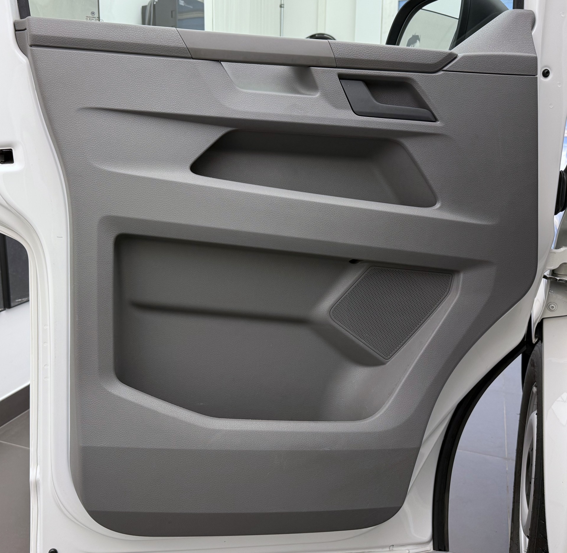 VW T6.1 ABTe-image-3