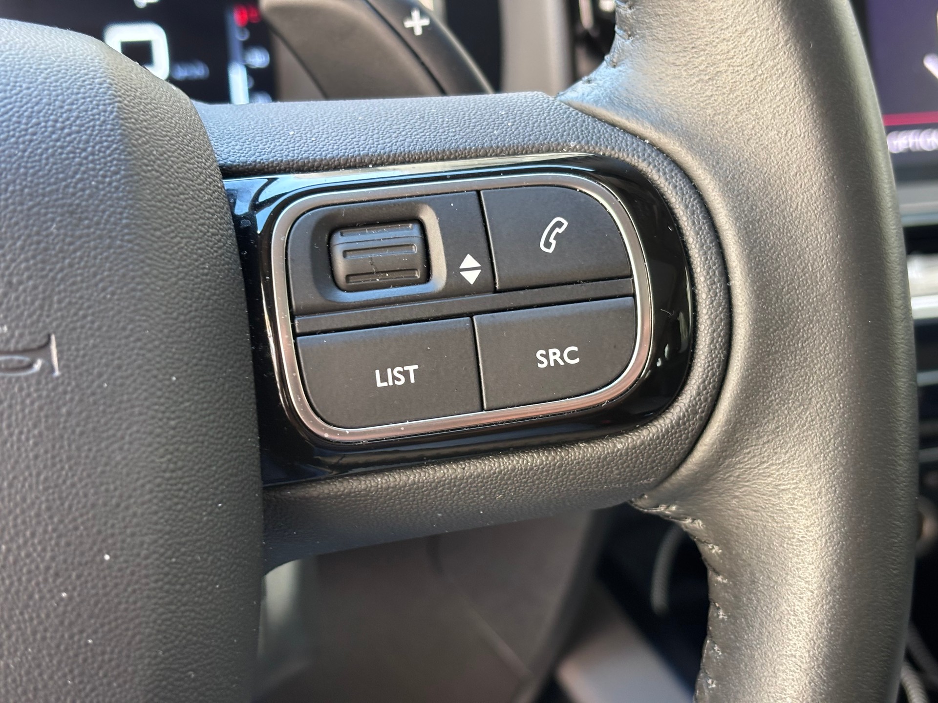 CITROEN C5 Aircross 1.5 BlueHD Shine EAT8-image-13