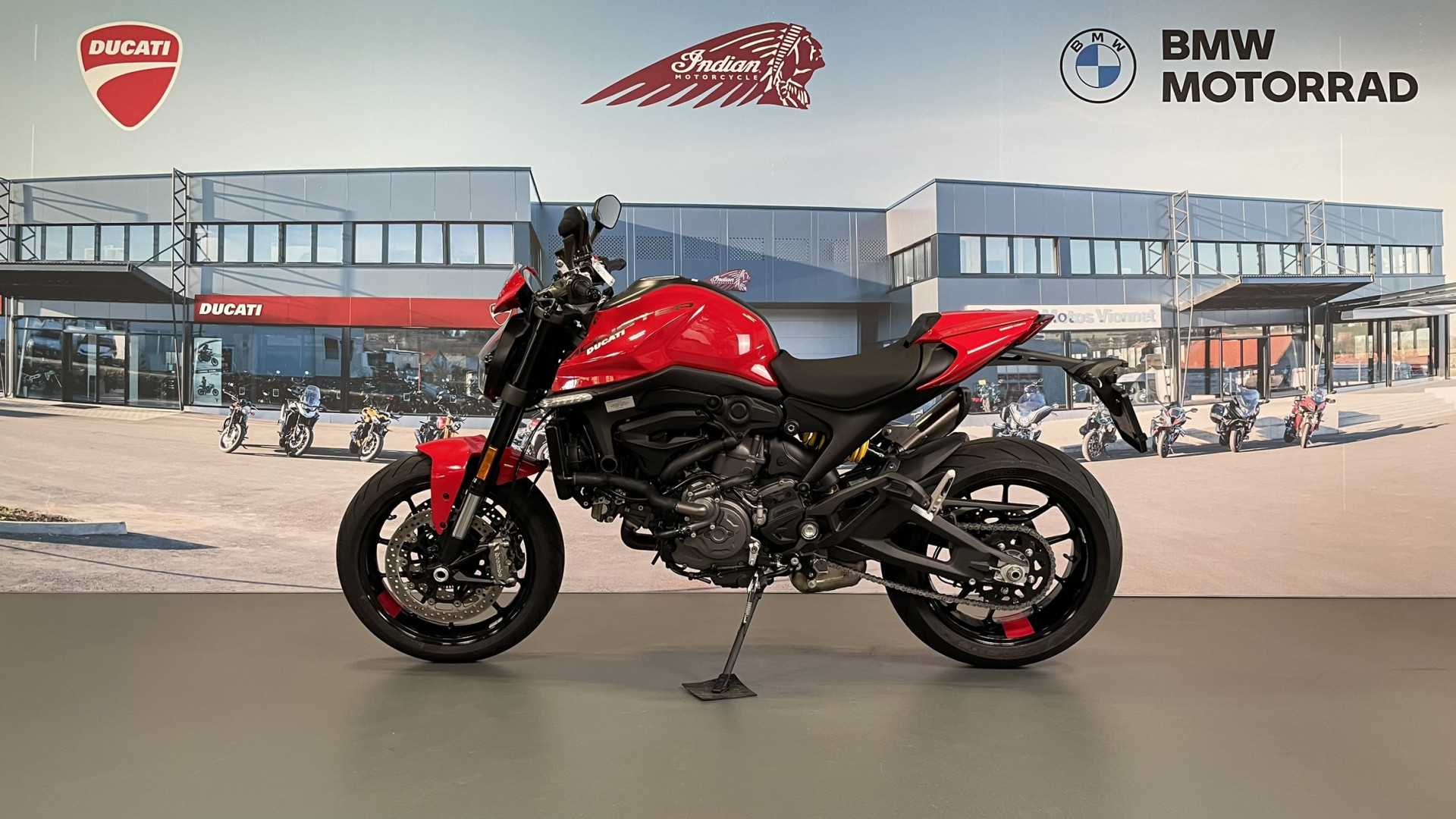 DUCATI Monster 950 Plus-showroom-element-3