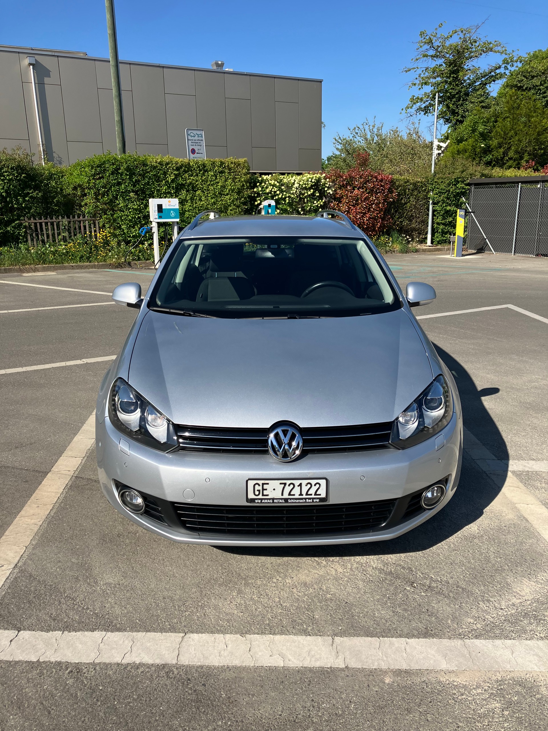 VW Golf Variant 1.4 TSI Team DSG7-image-2