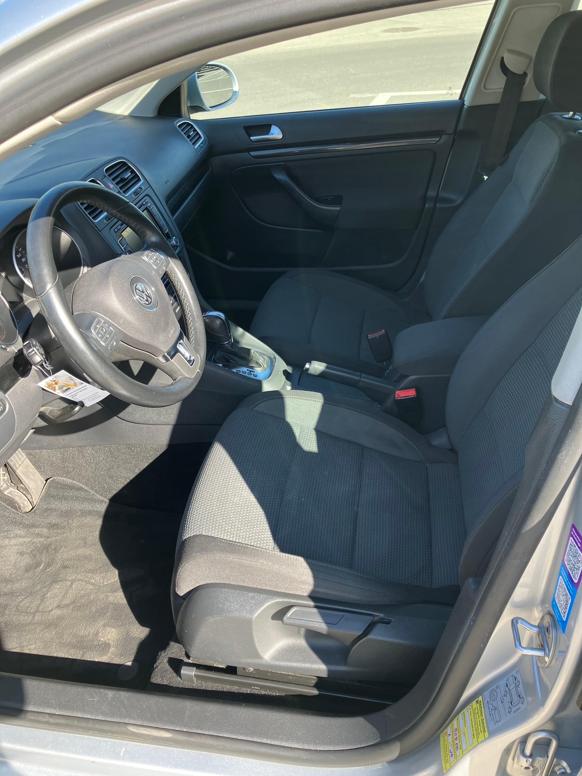 VW Golf Variant 1.4 TSI Team DSG7-image-6