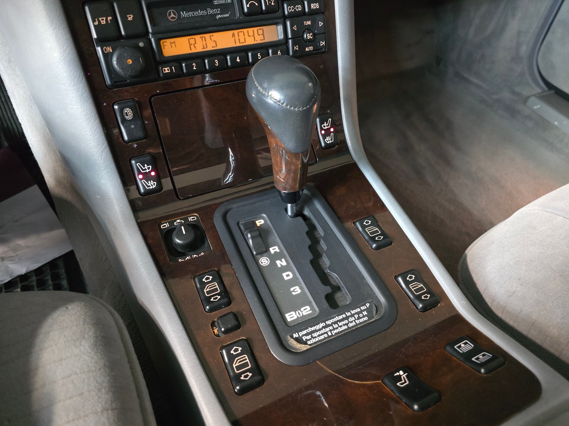 MERCEDES-BENZ S 500 Automatic-image-12