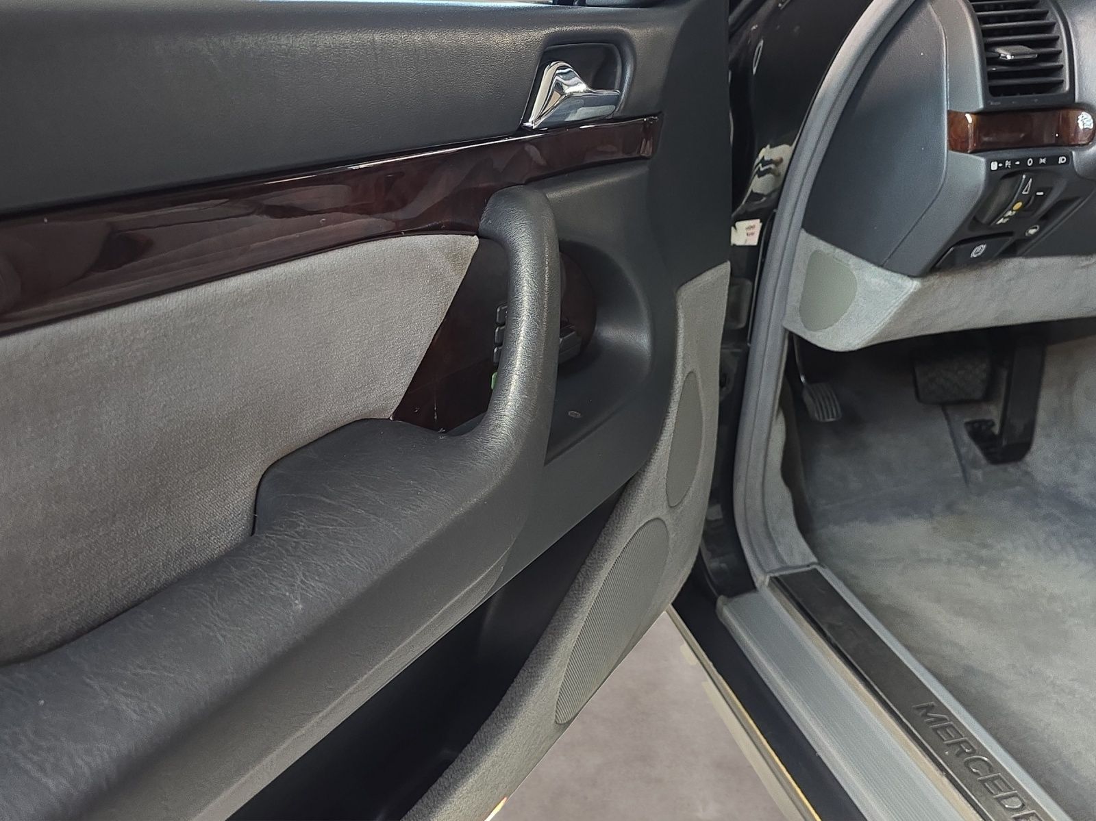 MERCEDES-BENZ S 500 Automatic-image-15
