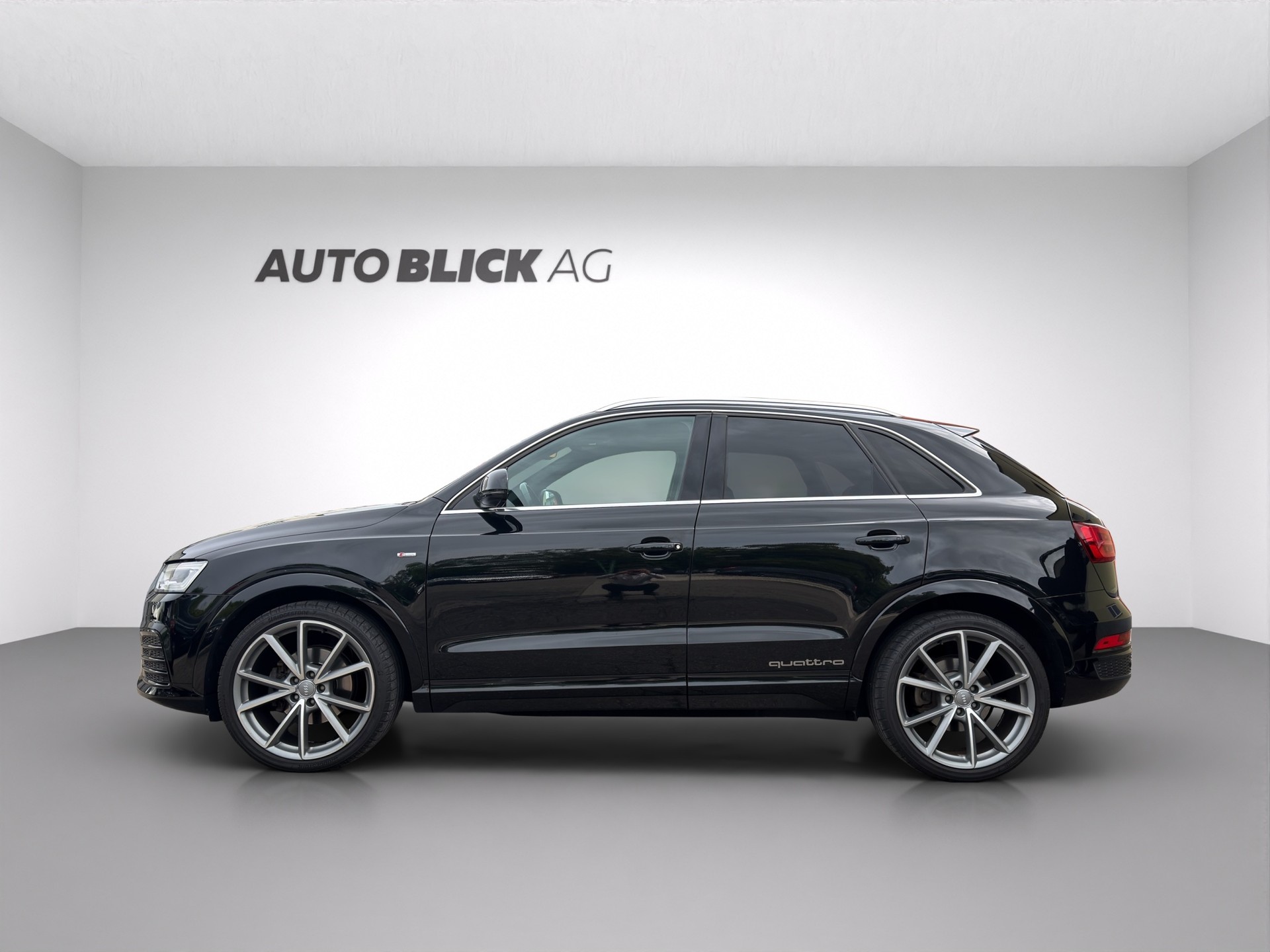 AUDI Q3 2.0 TDI S-Line sport quattro S-tronic-image-4