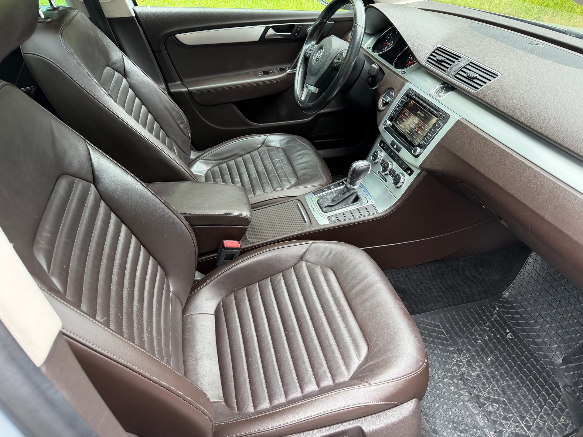 VW Passat Variant 3.6 FSI Highline 4Motion DSG-image-10