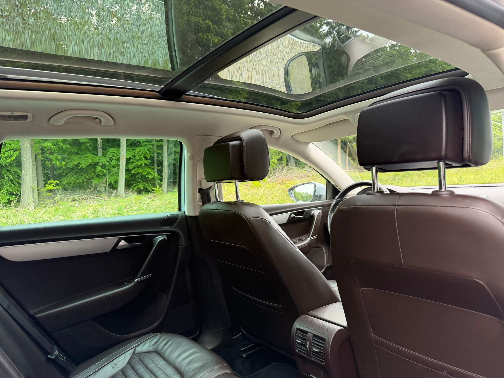 VW Passat Variant 3.6 FSI Highline 4Motion DSG-image-12